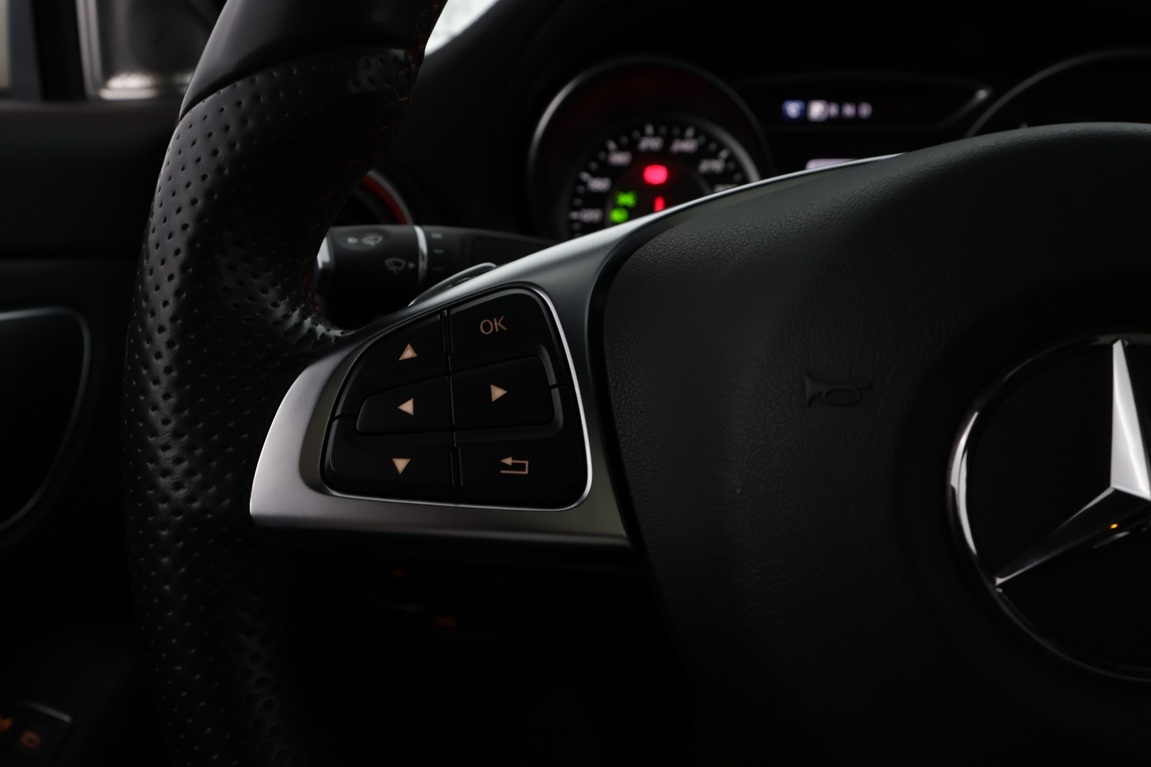 MERCEDES-BENZ CLA 45 AMG 2018