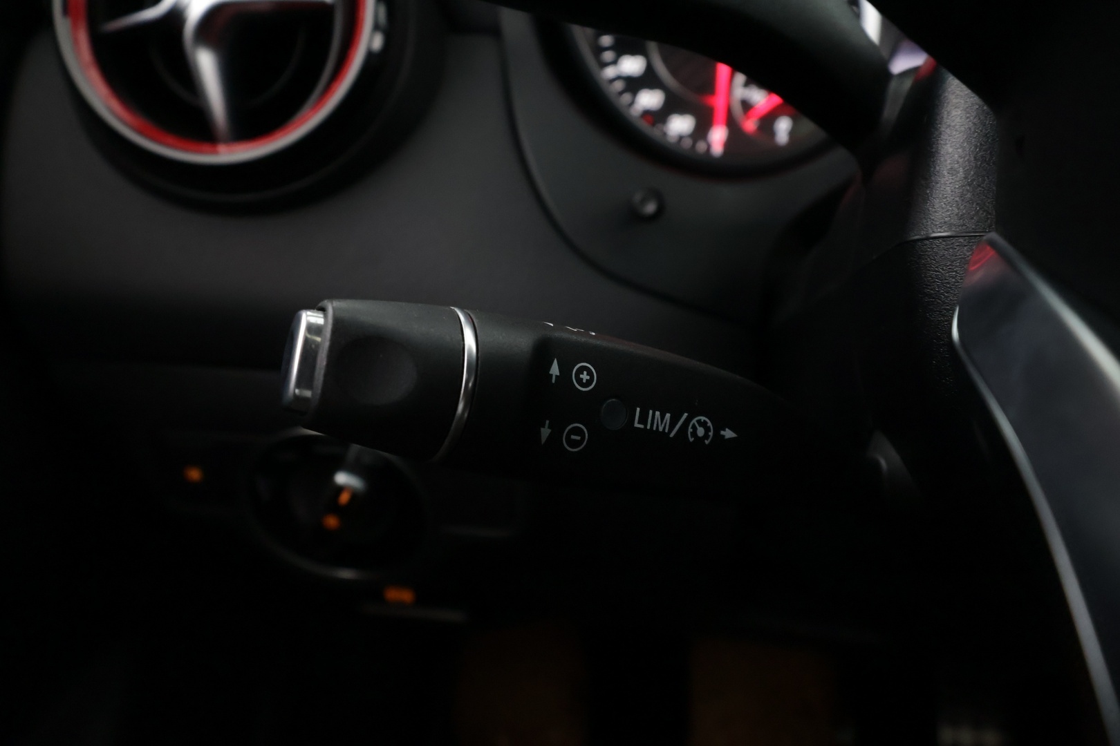 MERCEDES-BENZ CLA 45 AMG 2018