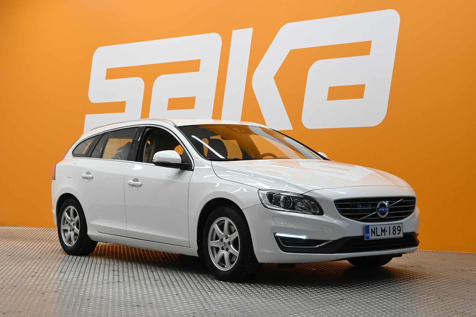 VOLVO V60 2017