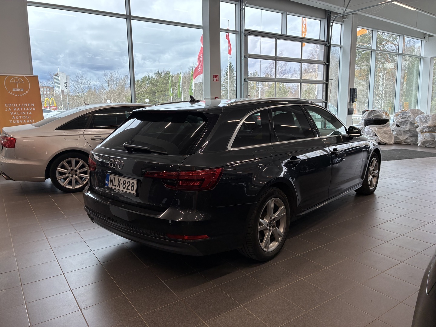 AUDI A4 2016