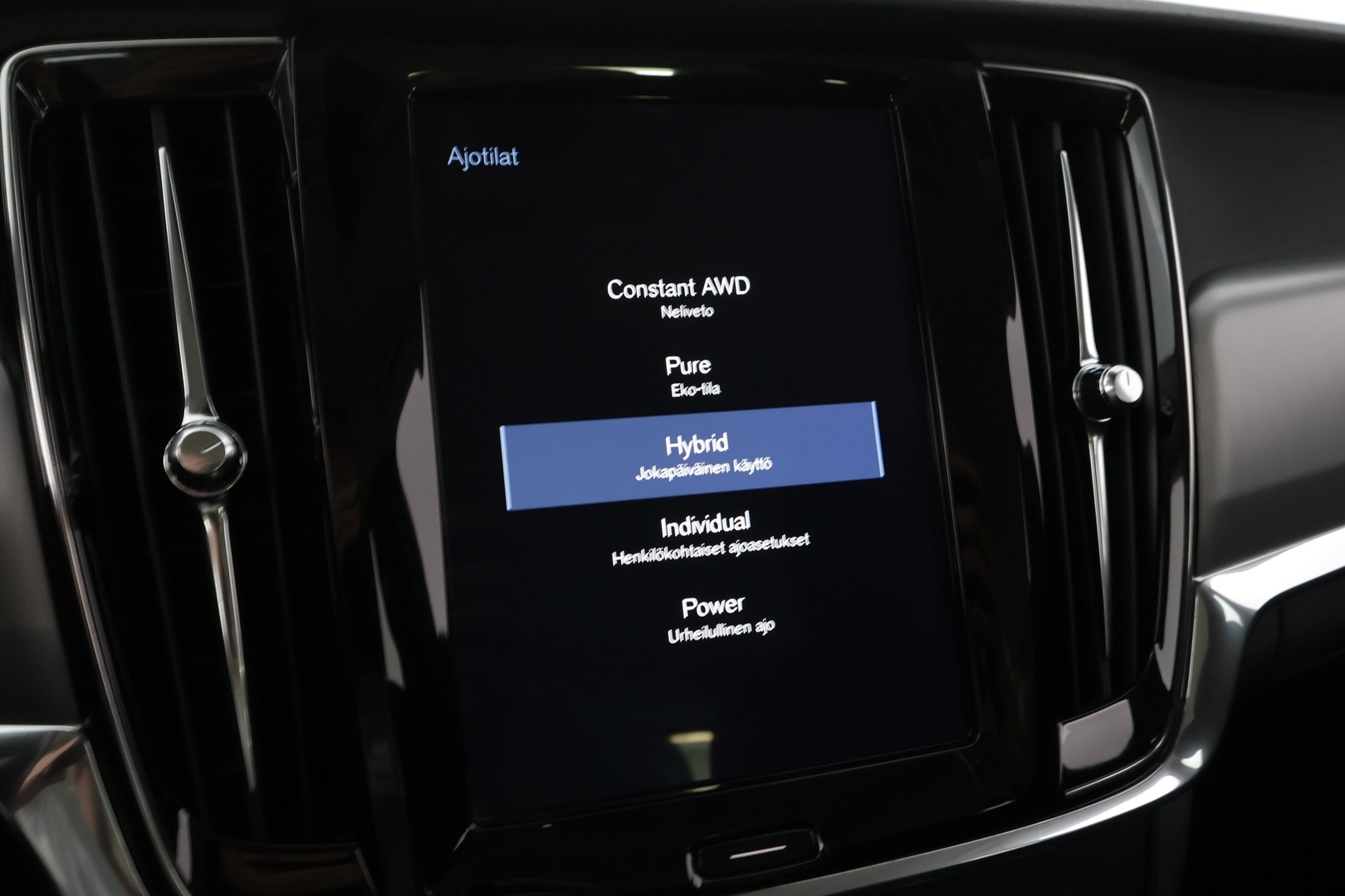 VOLVO V90 2019