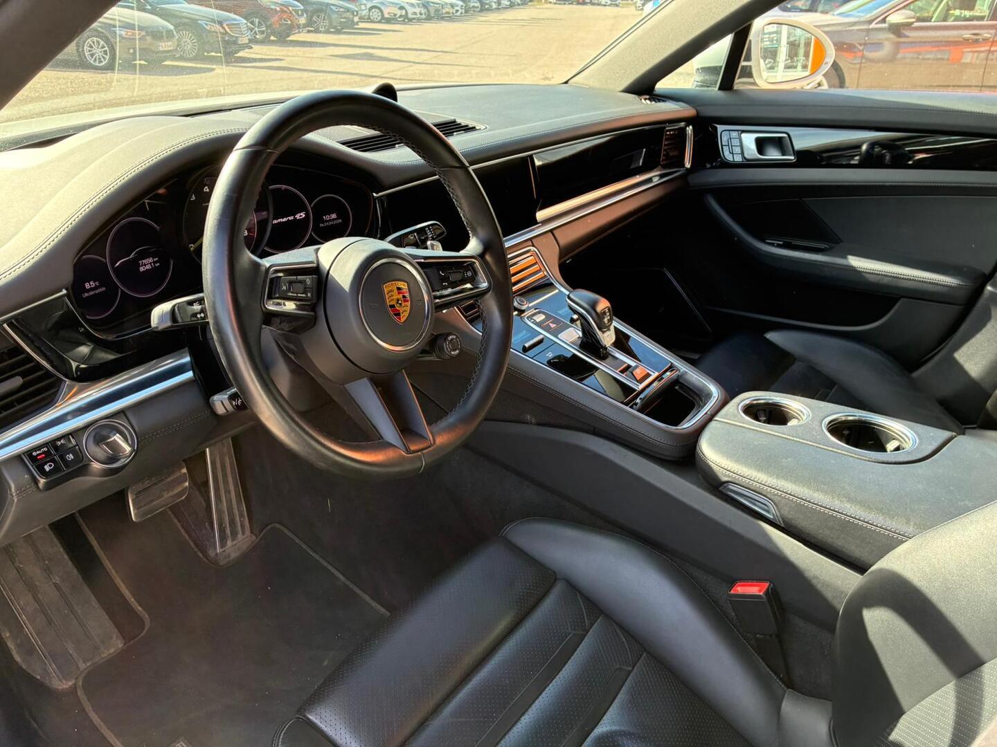 PORSCHE Panamera 2021