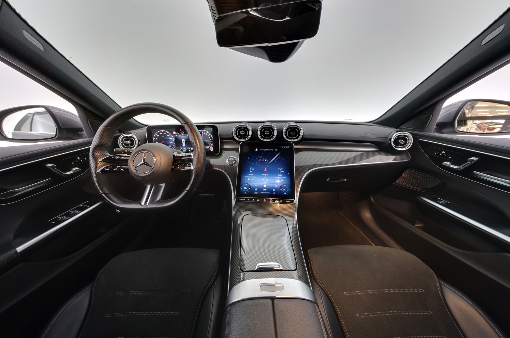 MERCEDES-BENZ C 2022
