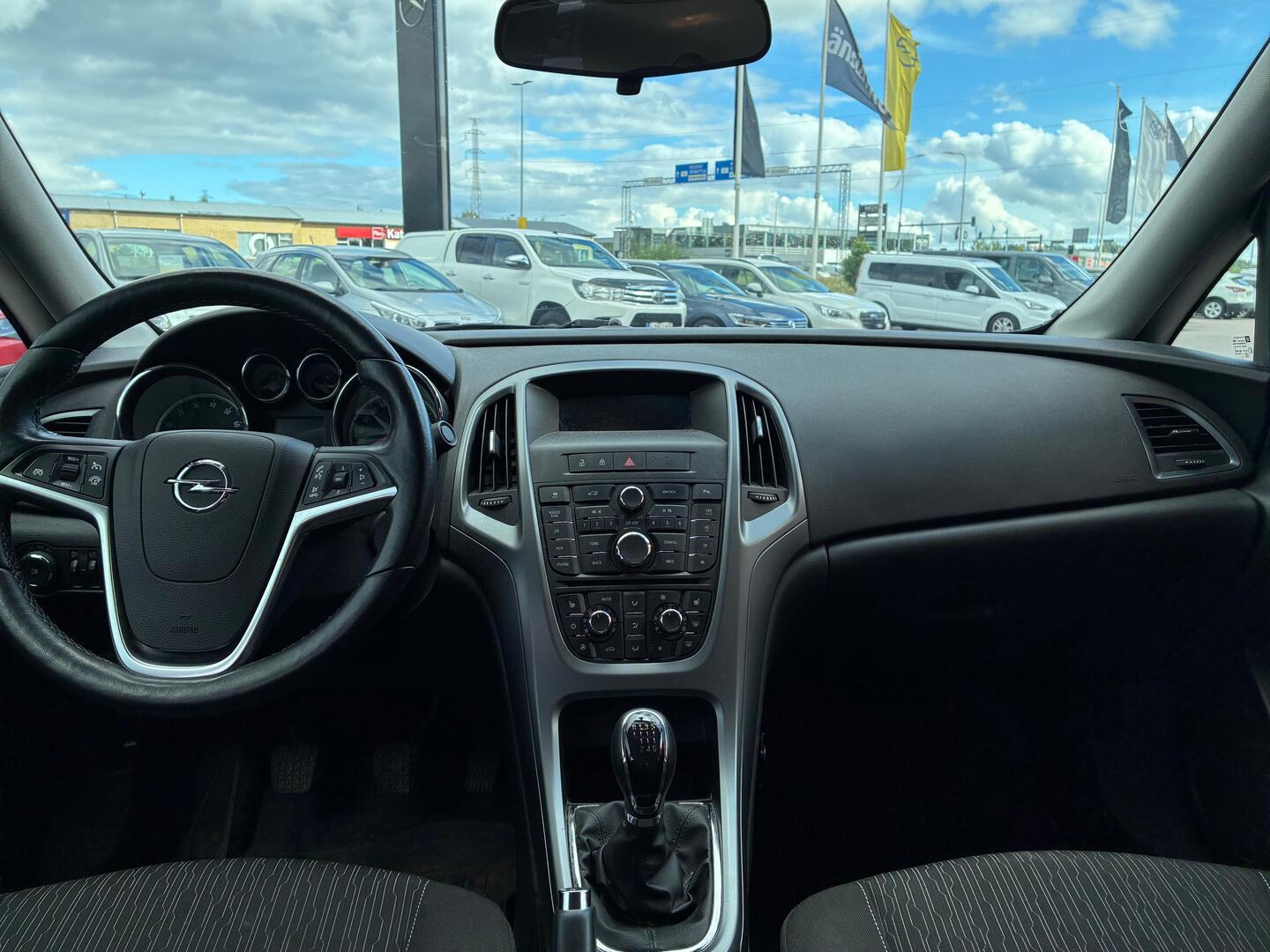 OPEL Astra 2013