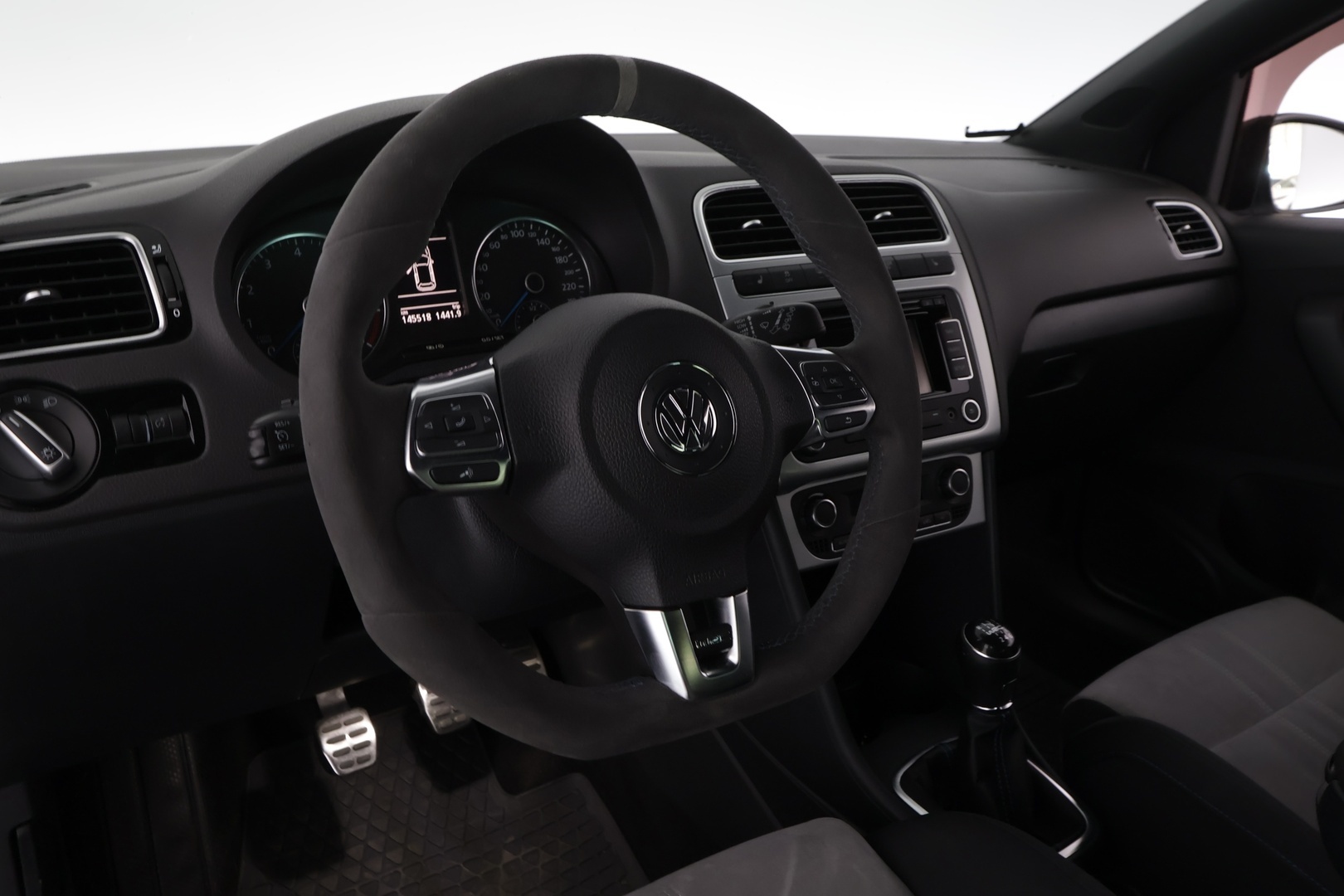 VOLKSWAGEN Polo 2014