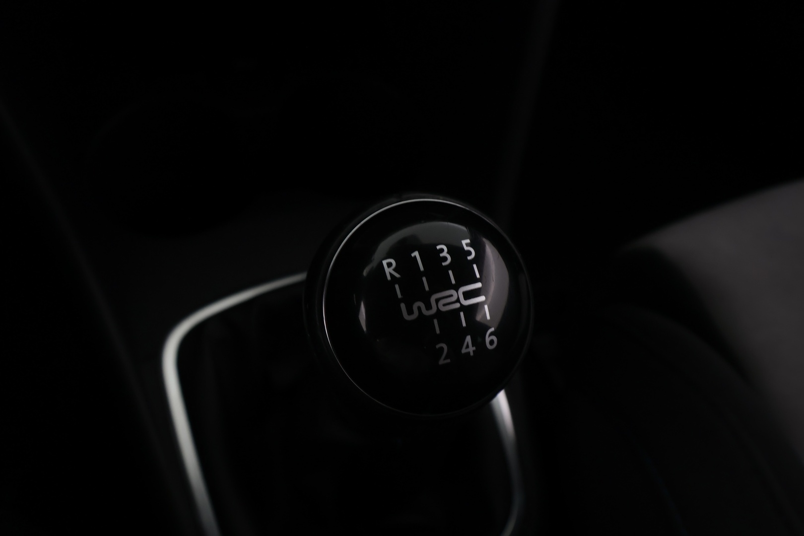 VOLKSWAGEN Polo 2014