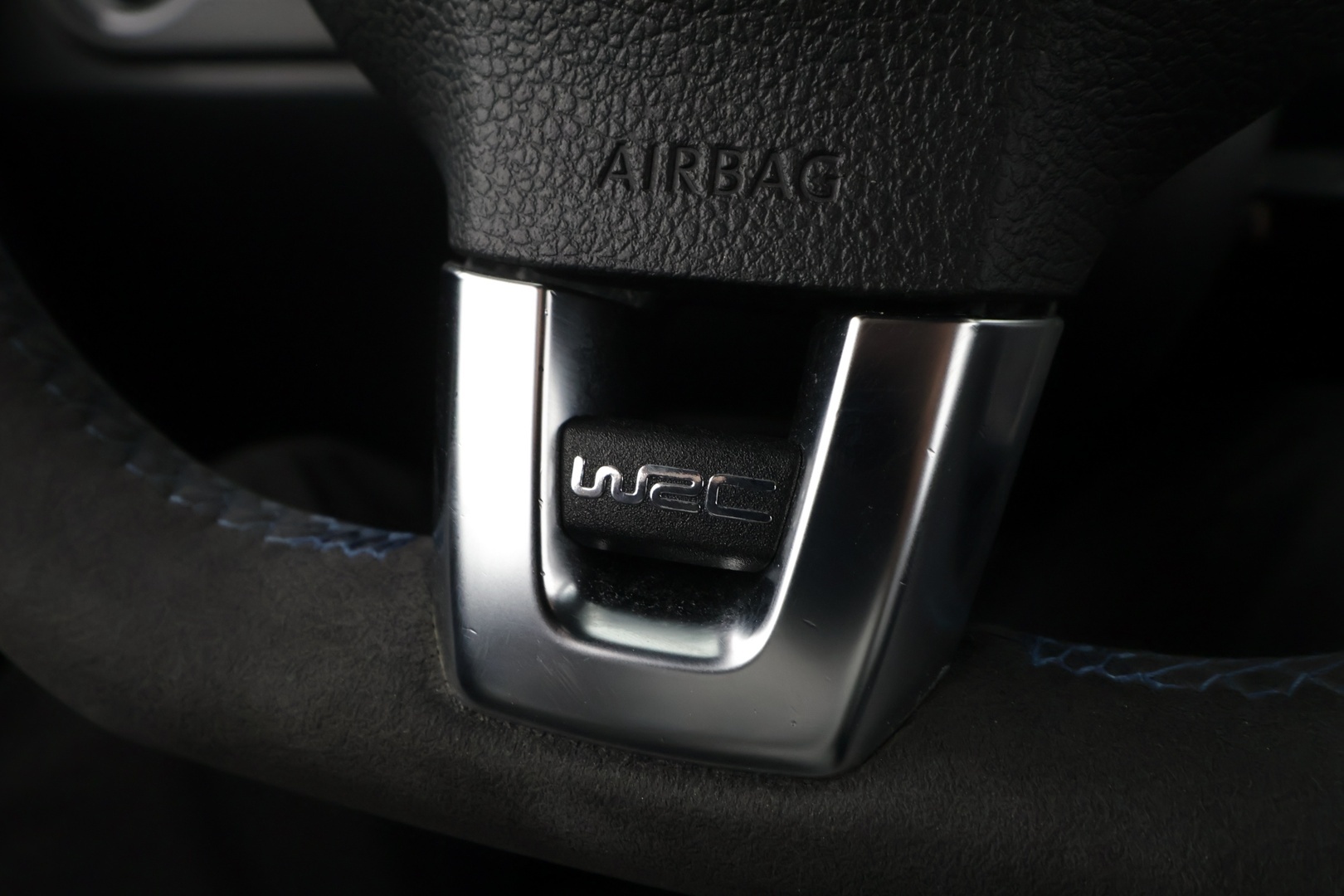 VOLKSWAGEN Polo 2014