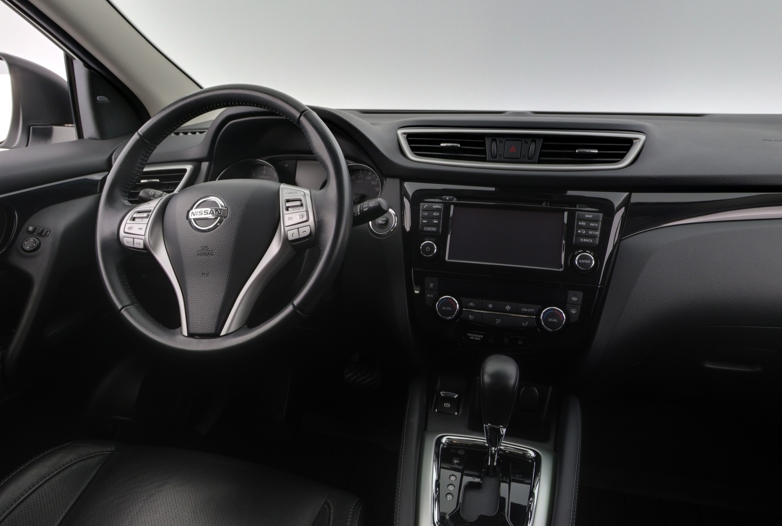 NISSAN Qashqai 2017