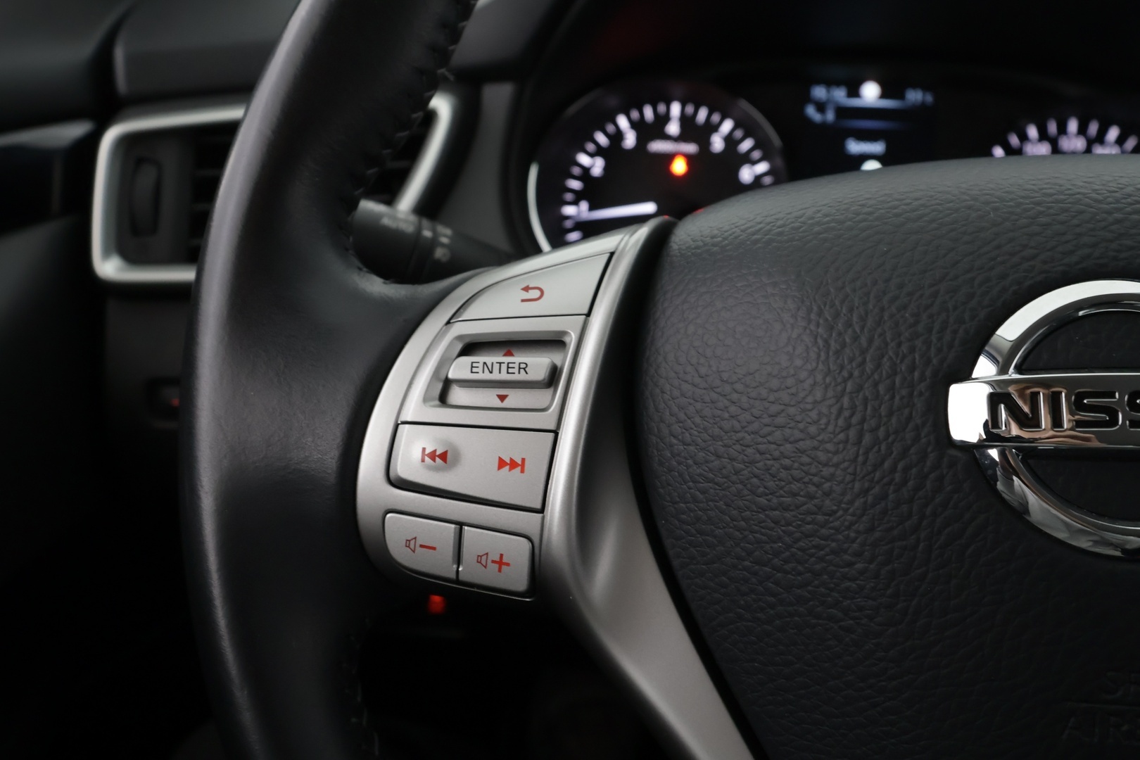 NISSAN Qashqai 2017