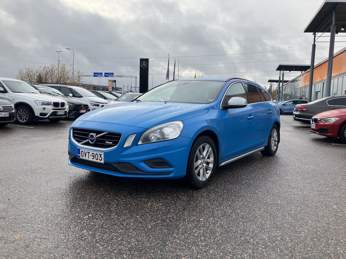 VOLVO V60 2013