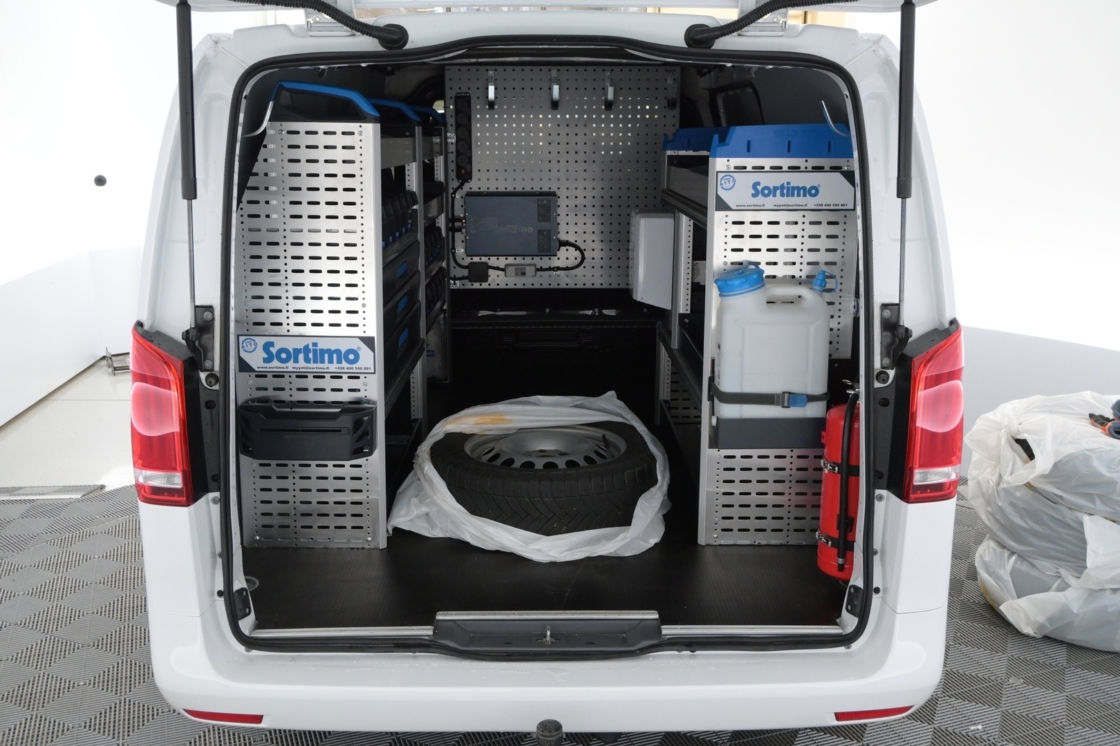 MERCEDES-BENZ Vito 2023