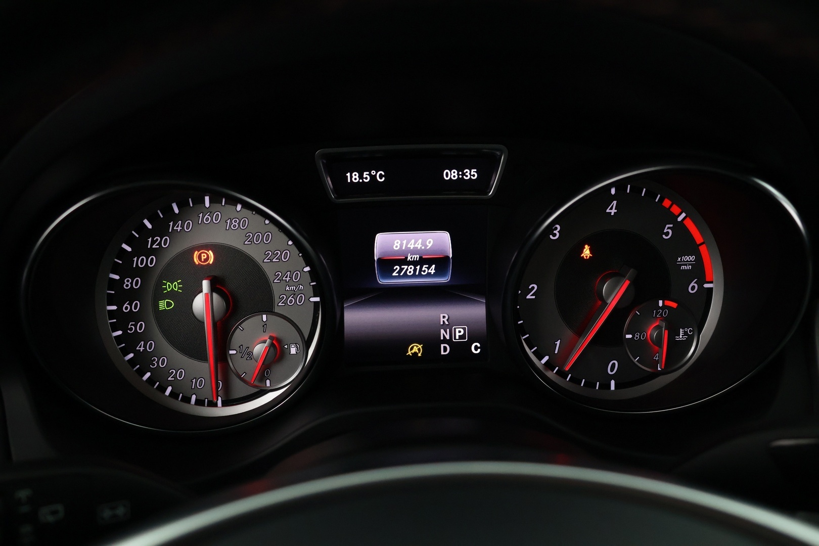 MERCEDES-BENZ CLA 2015