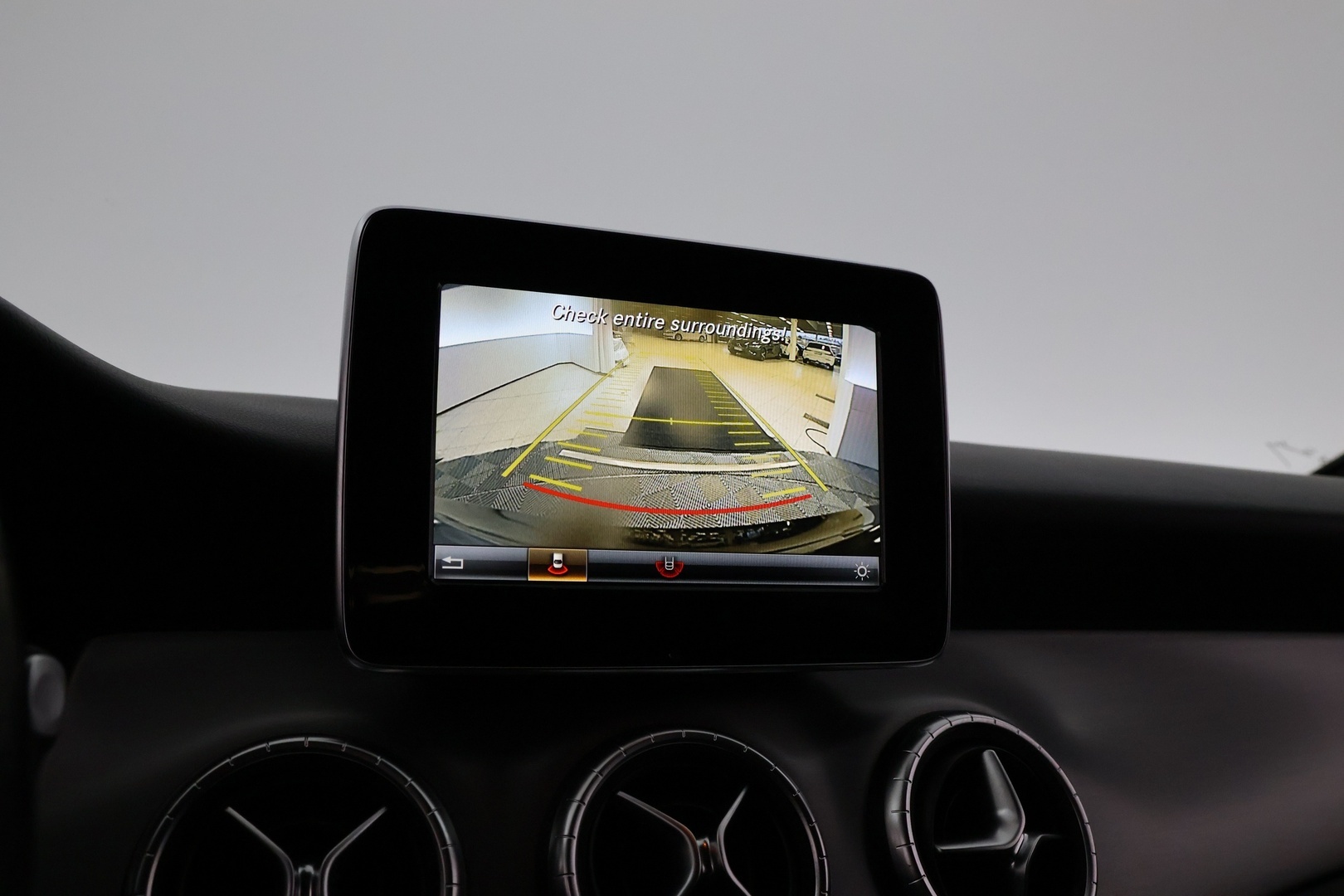 MERCEDES-BENZ CLA 2015