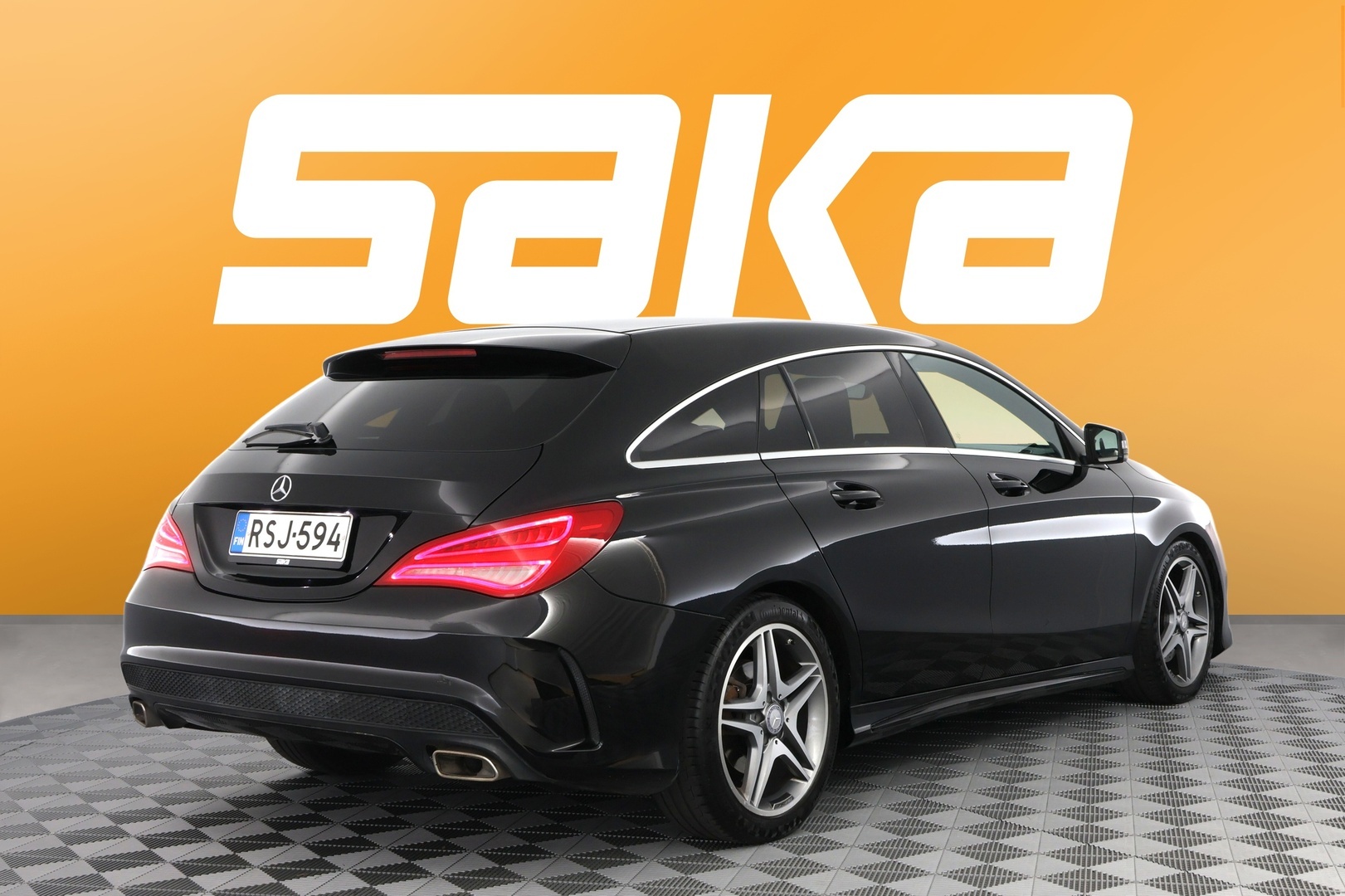 MERCEDES-BENZ CLA 2015