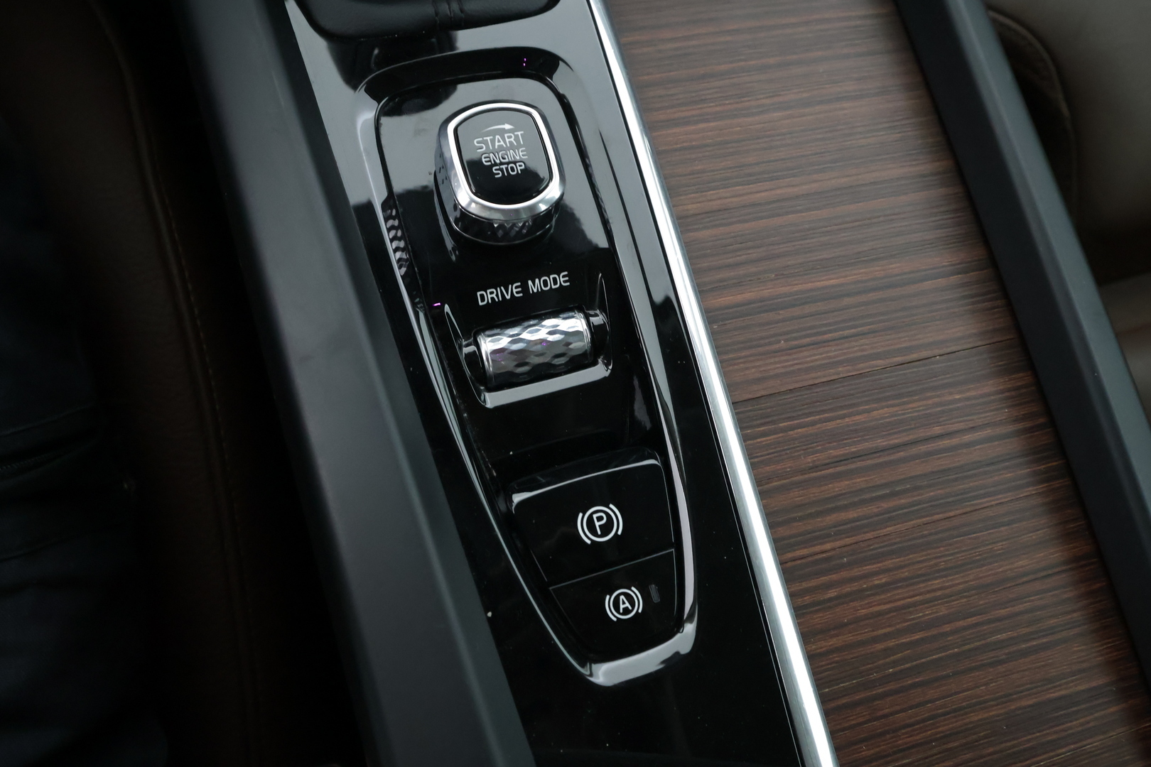 VOLVO V60 2019