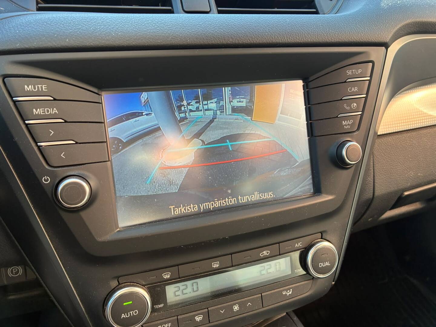 TOYOTA Avensis 2018