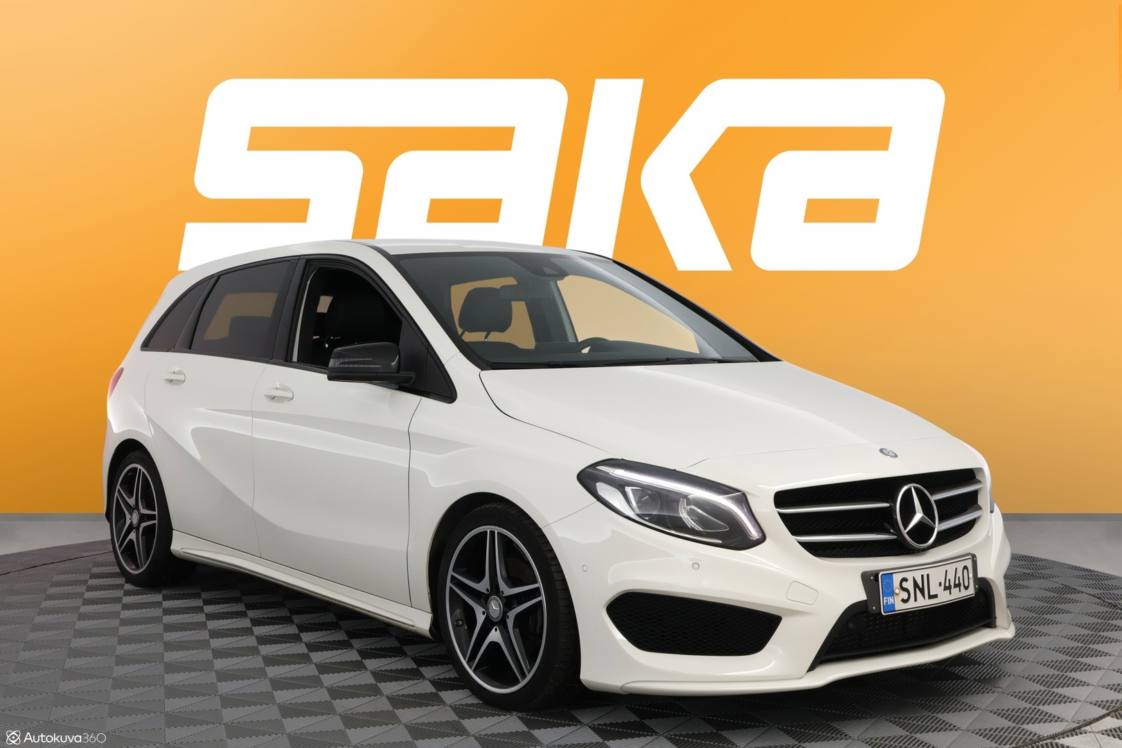 MERCEDES-BENZ B 2016