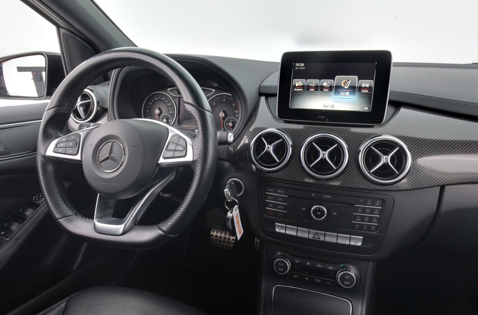 MERCEDES-BENZ B 2016