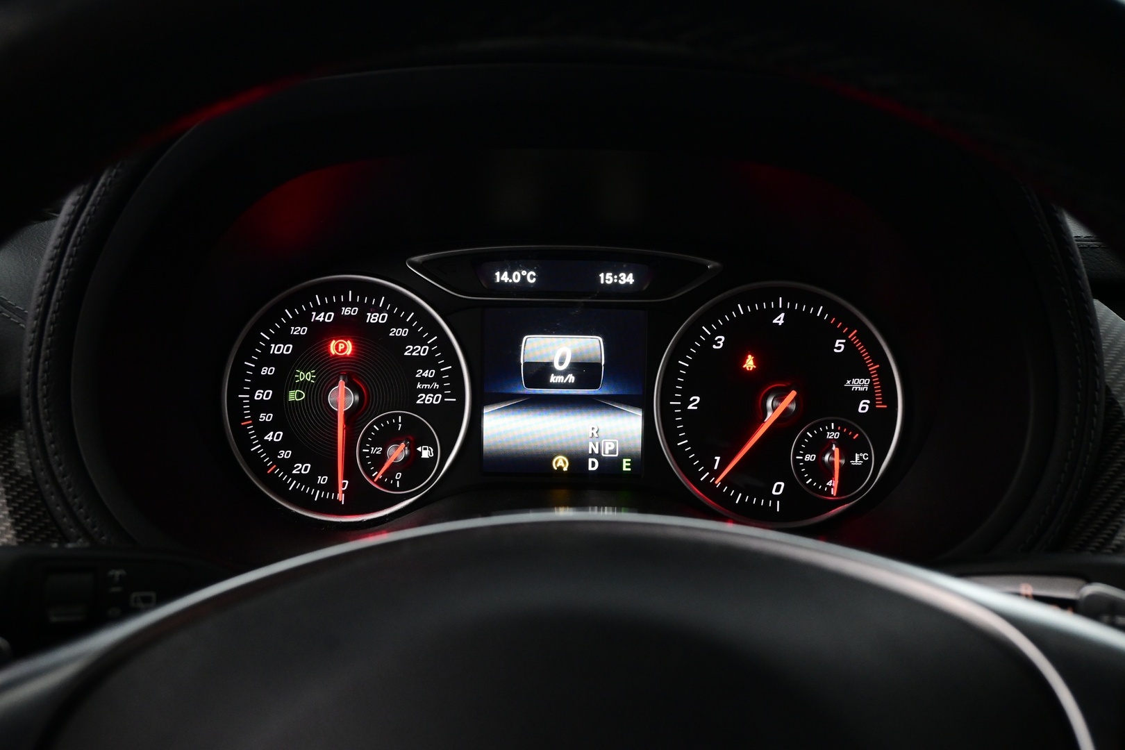 MERCEDES-BENZ B 2016