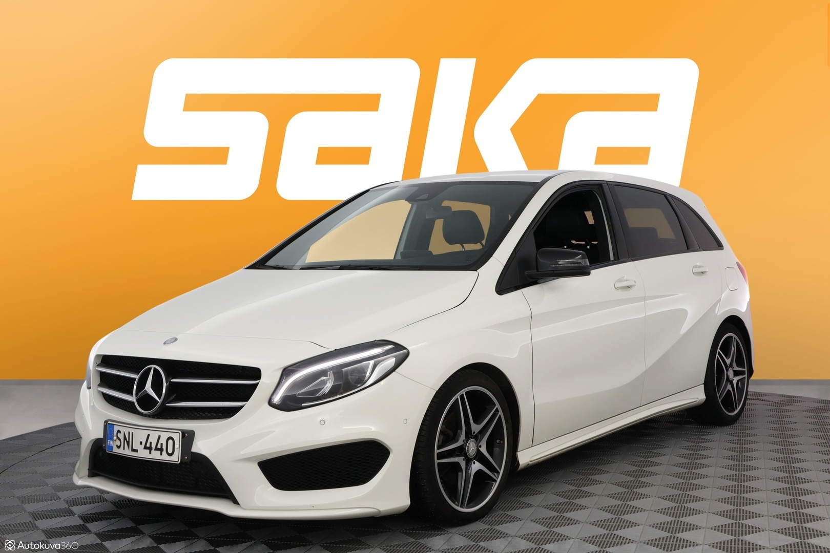 MERCEDES-BENZ B 2016