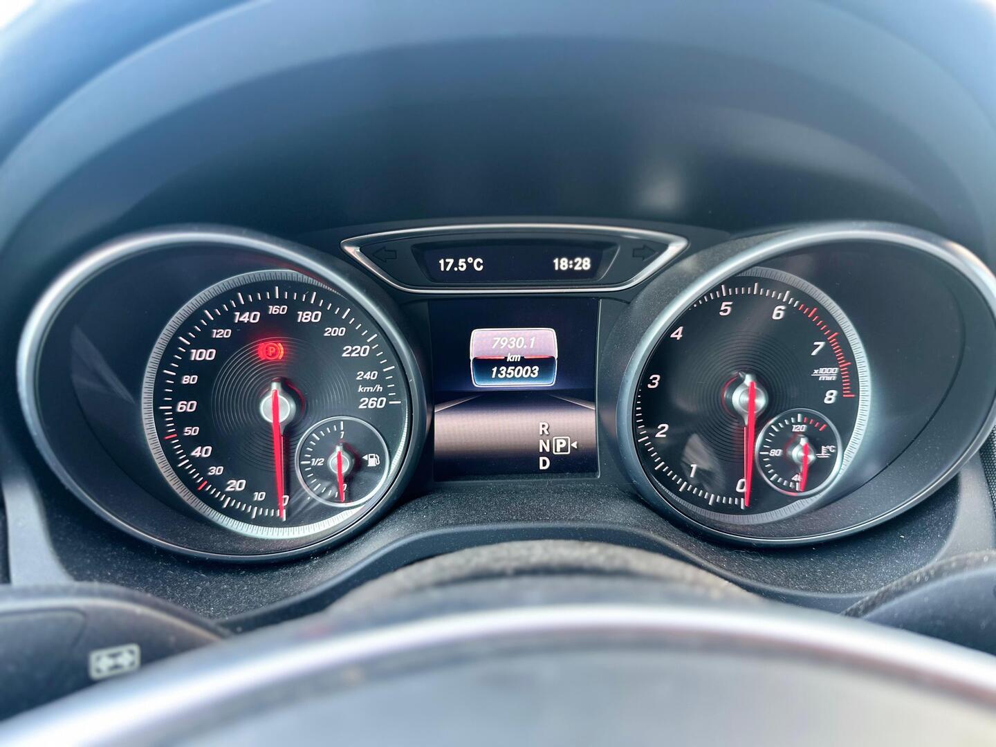 MERCEDES-BENZ CLA 2017