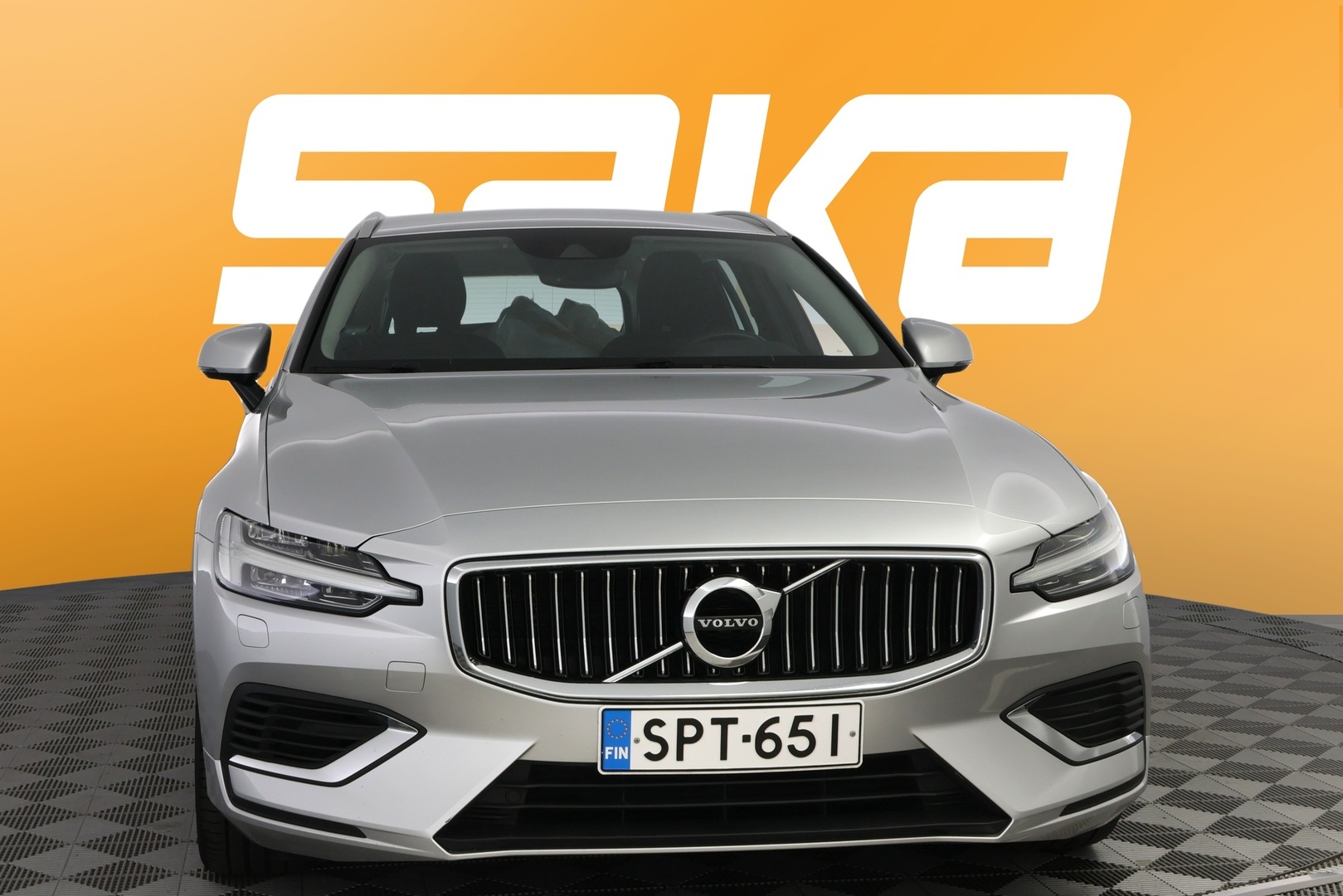 VOLVO V60 2021