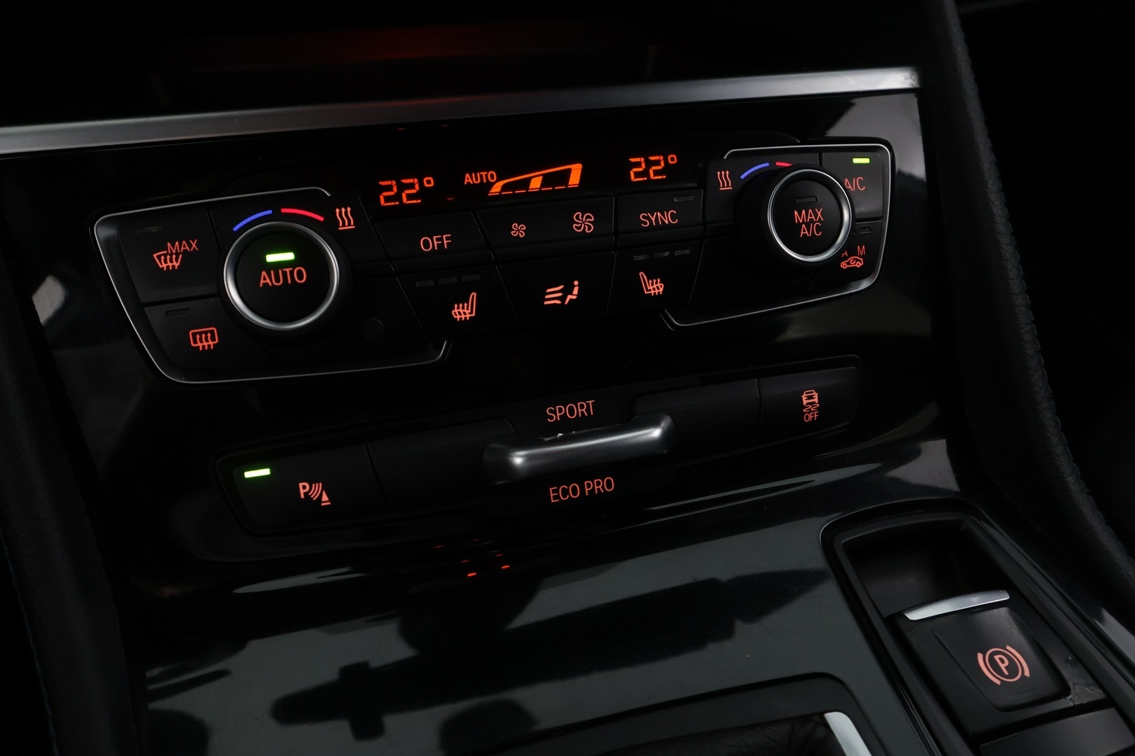 BMW 220 2016