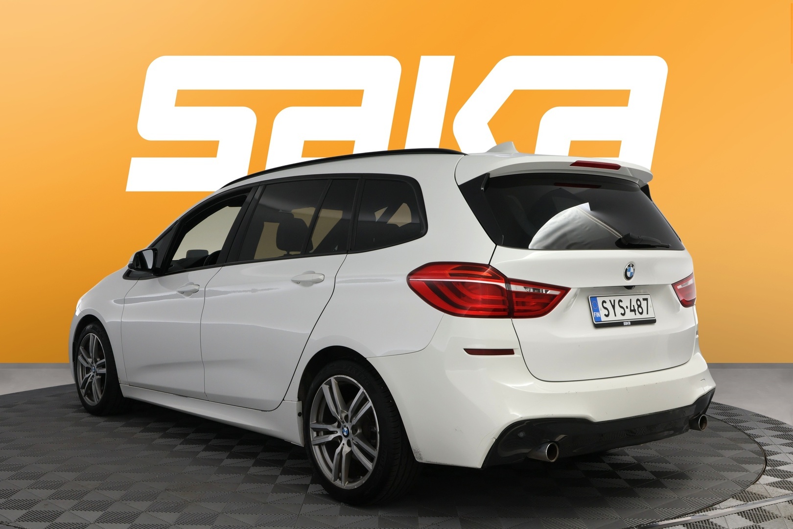 BMW 220 2016