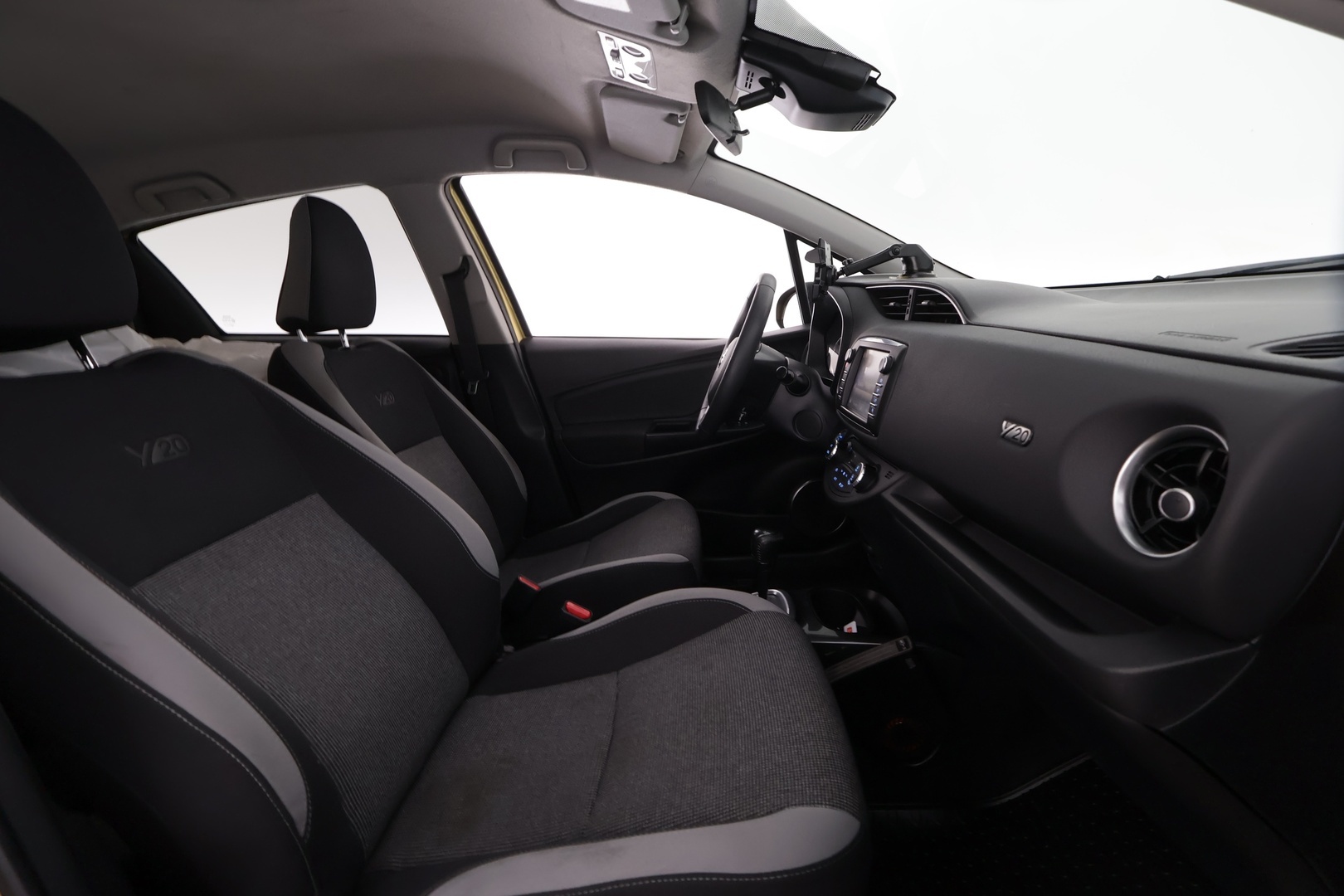 TOYOTA Yaris 2019