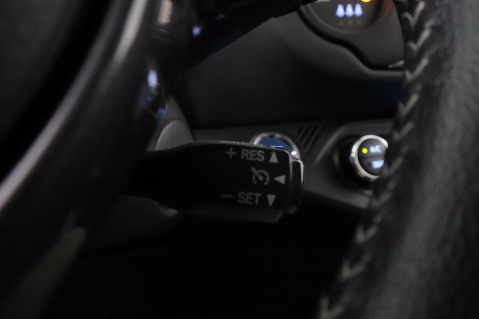 TOYOTA Yaris 2019