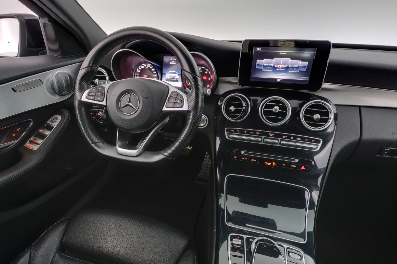 MERCEDES-BENZ C 2016