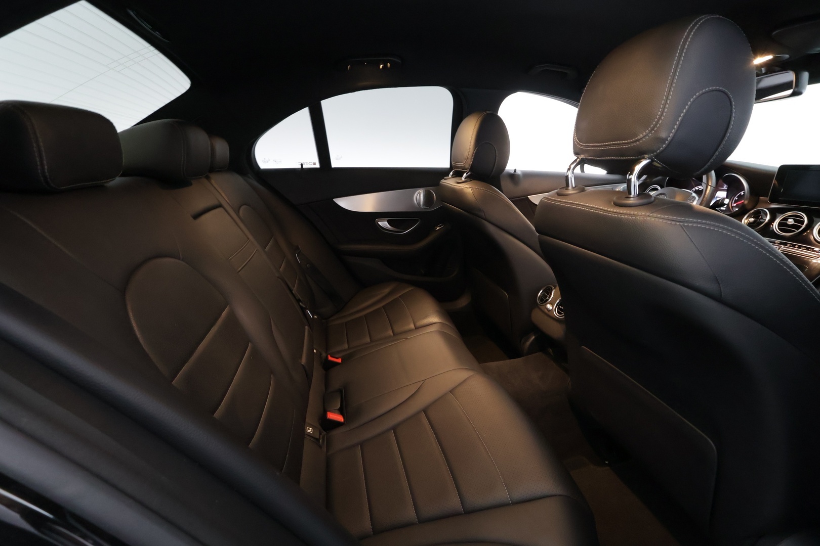 MERCEDES-BENZ C 2016