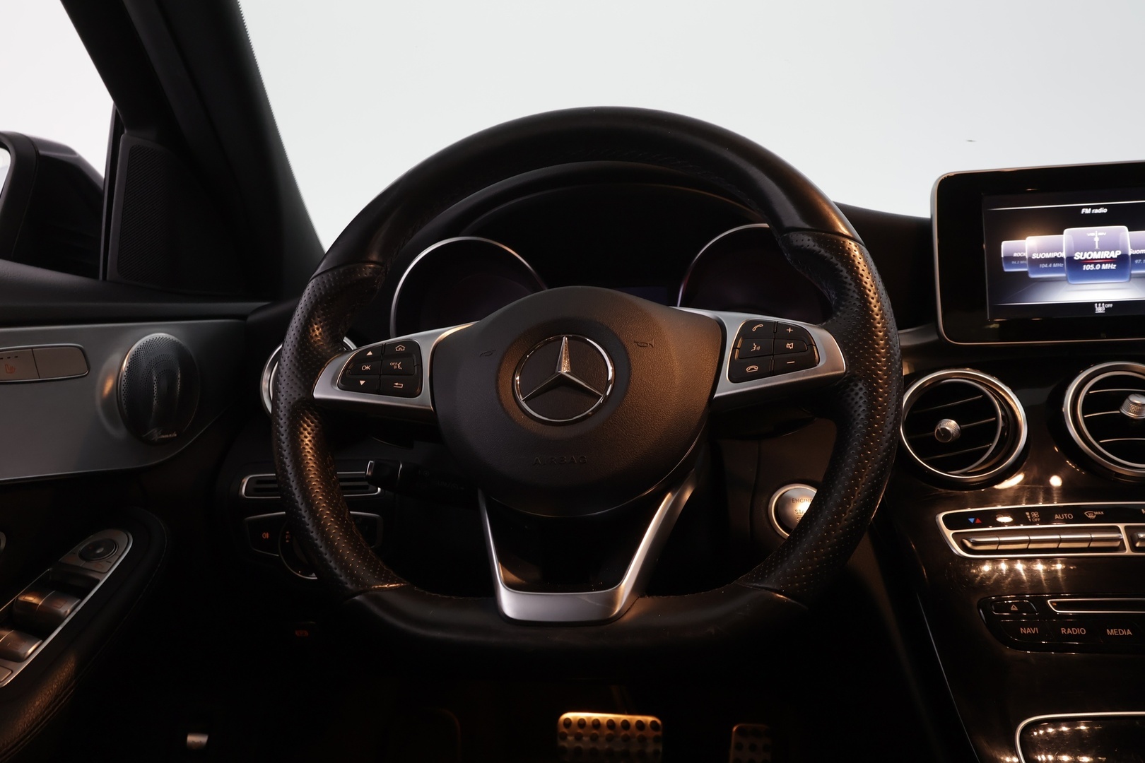MERCEDES-BENZ C 2016