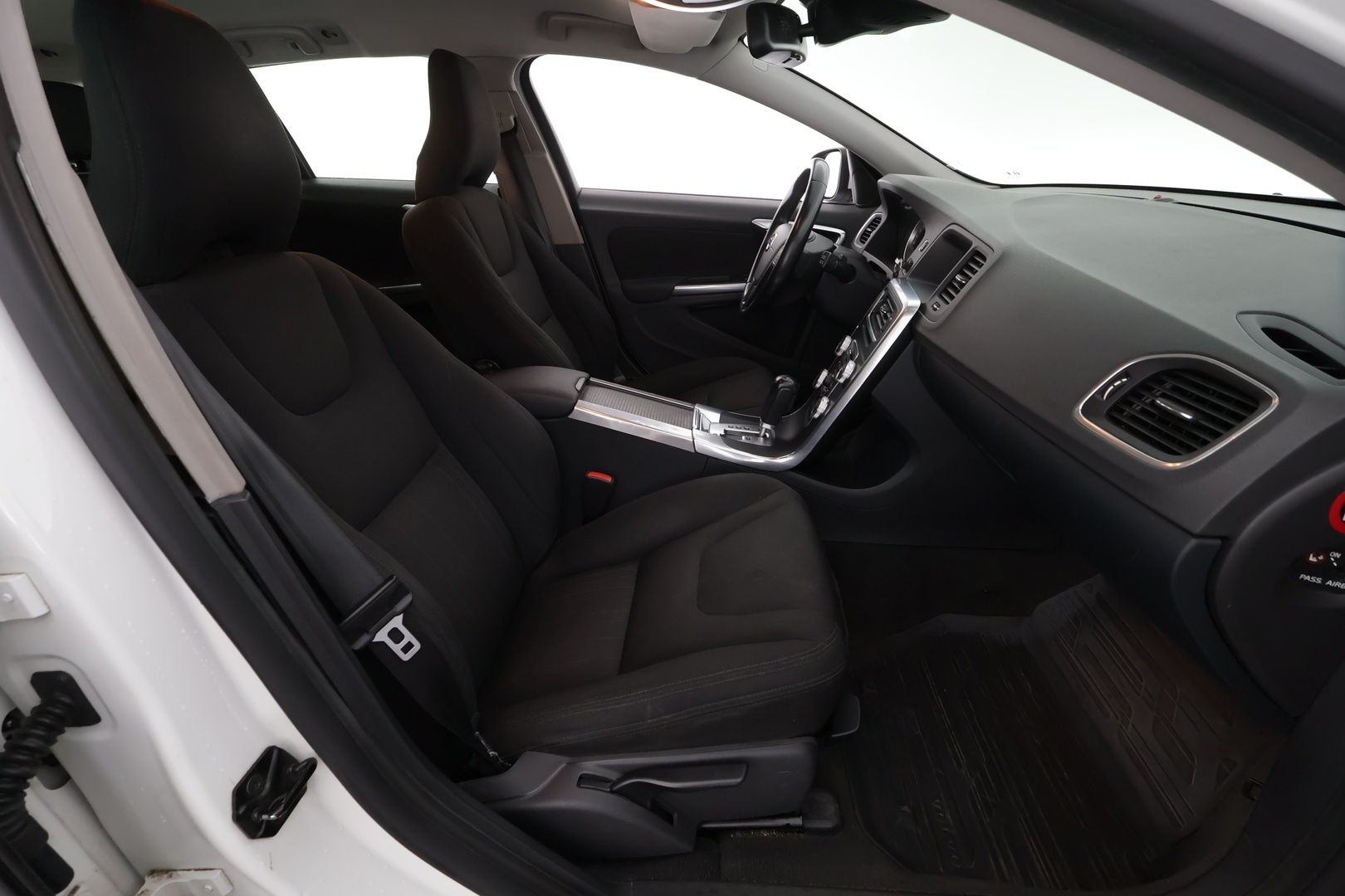 VOLVO V60 2011