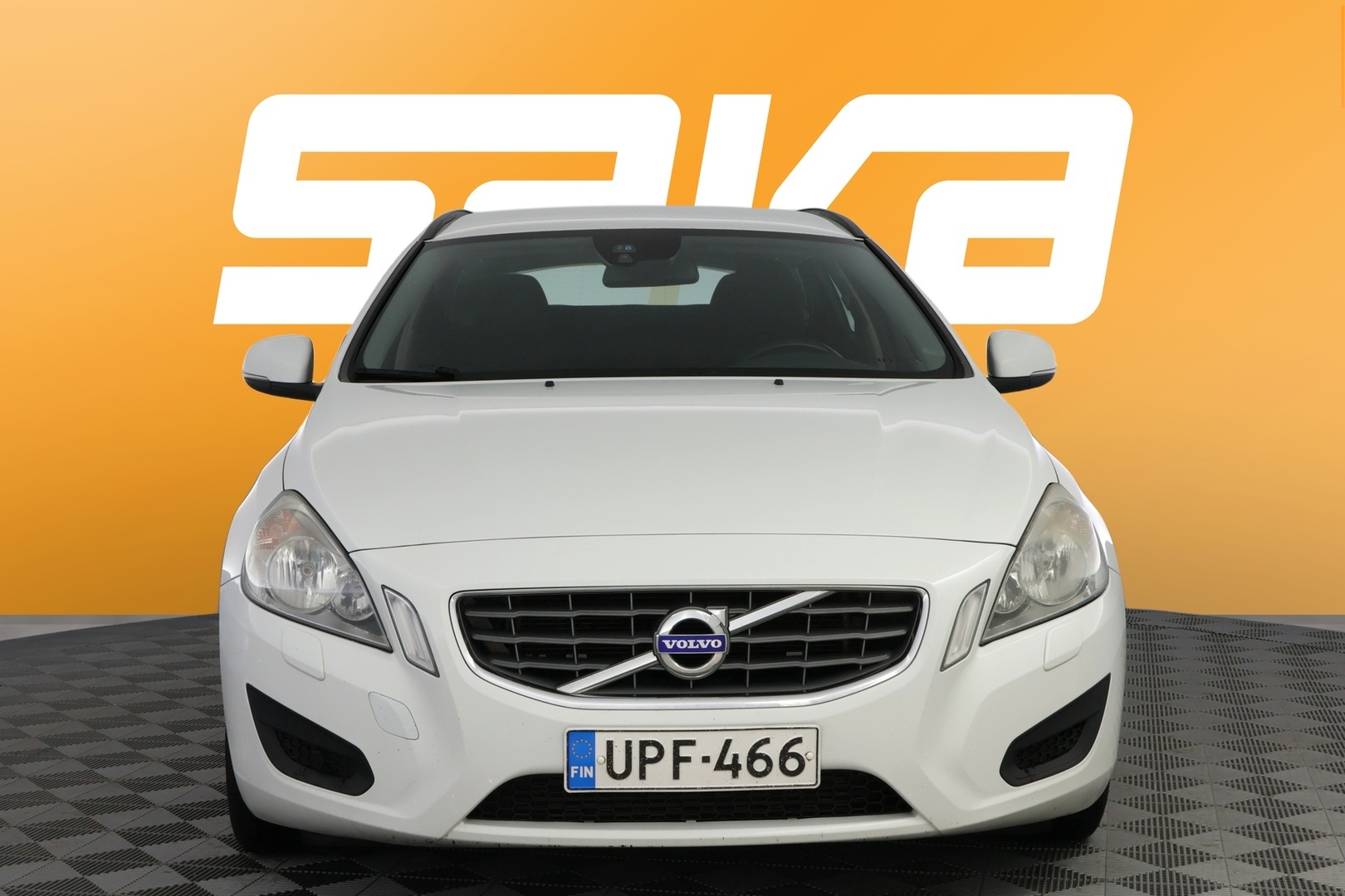 VOLVO V60 2011