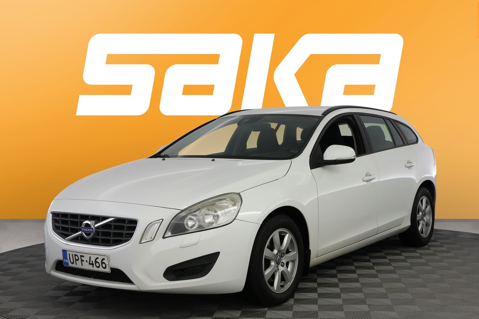 VOLVO V60 2011