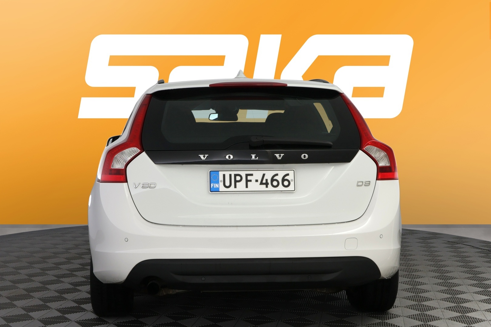 VOLVO V60 2011