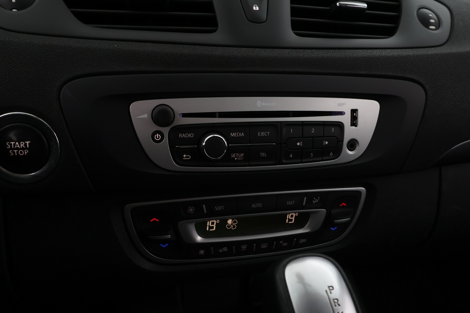 RENAULT Grand Scenic 2015