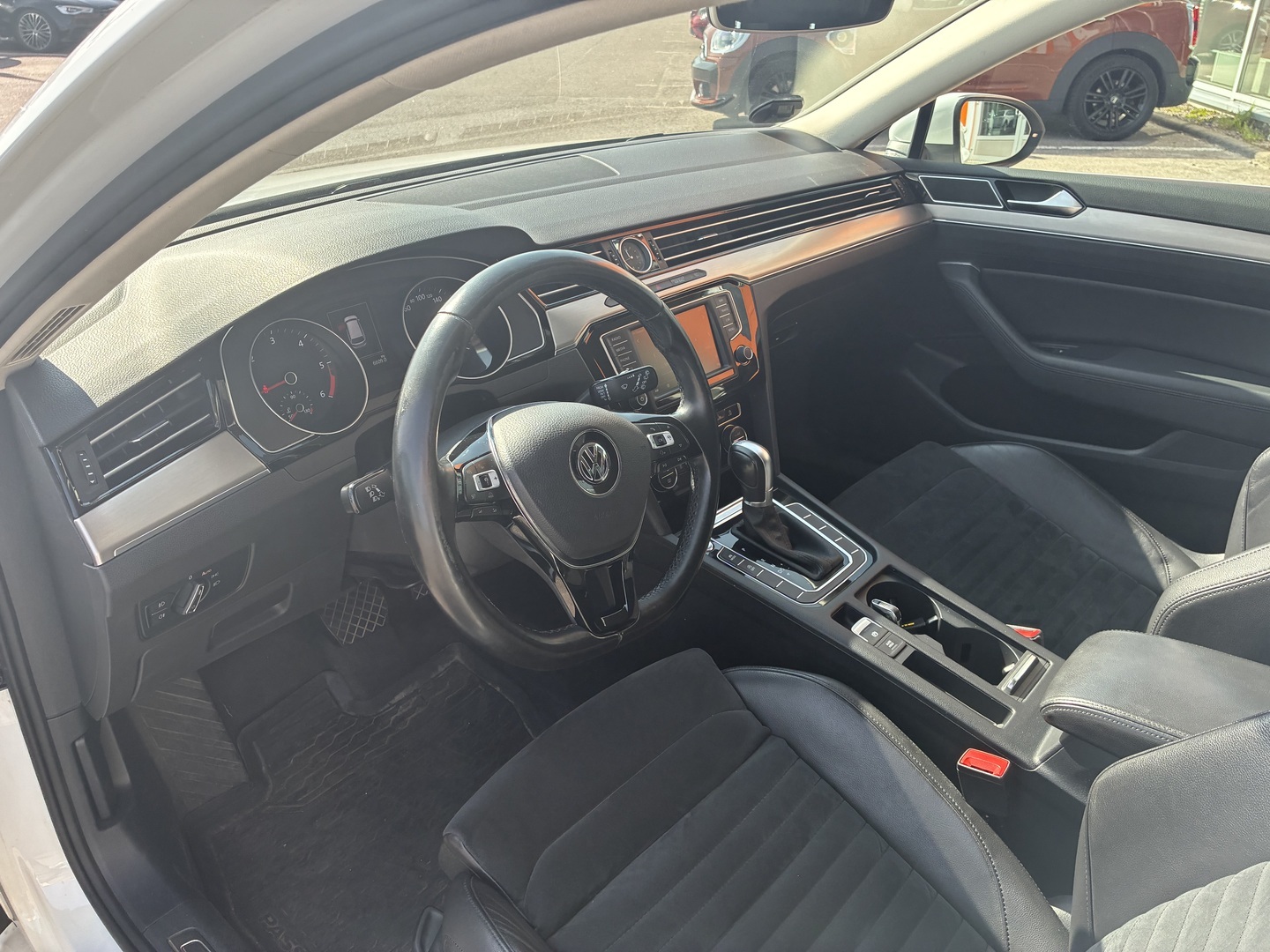 VOLKSWAGEN Passat 2016