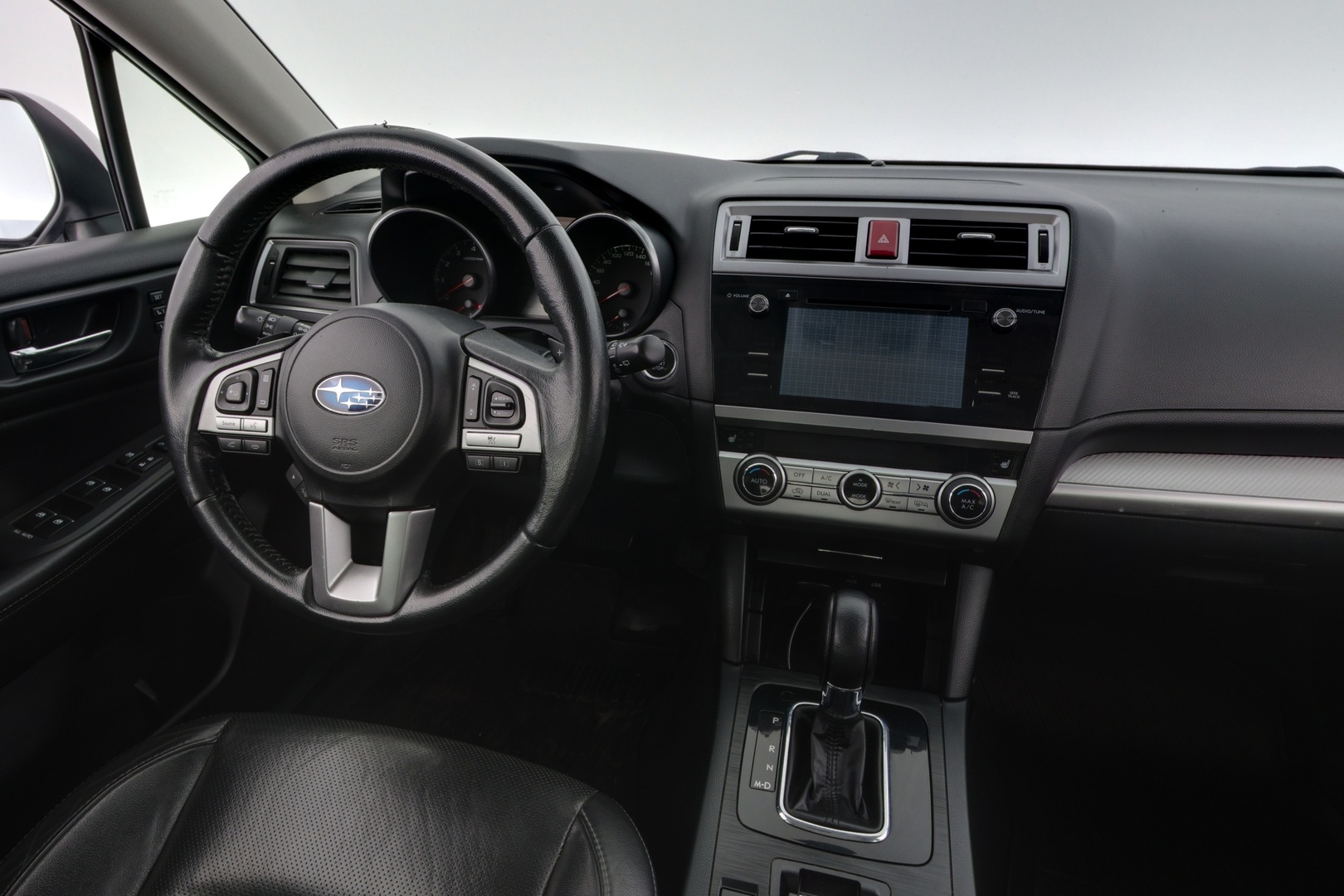 SUBARU Outback 2015