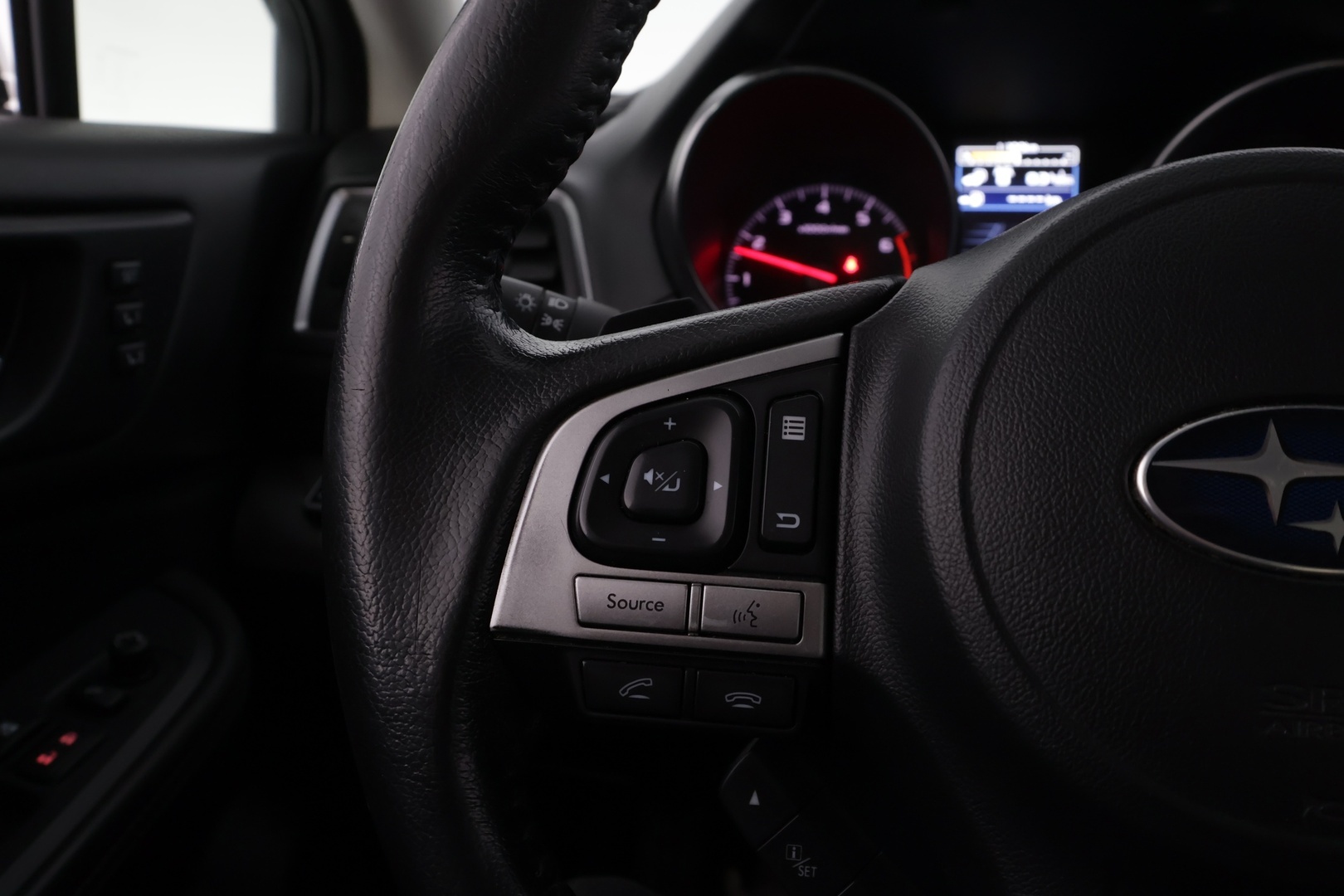 SUBARU Outback 2015
