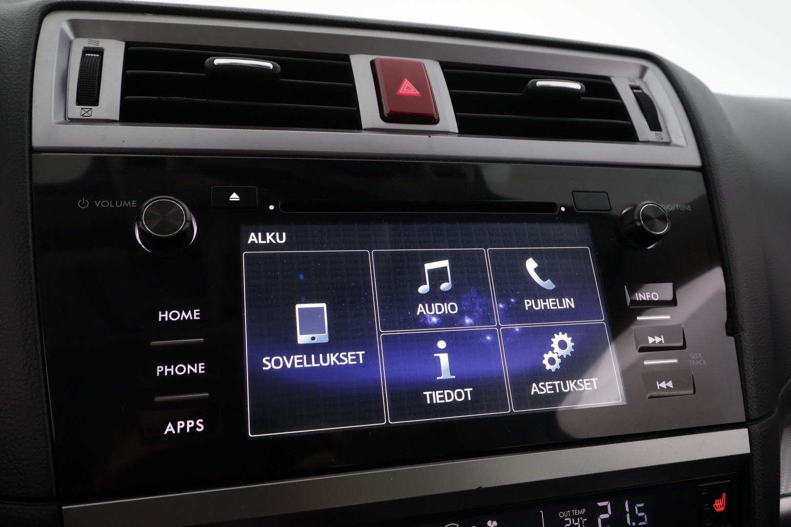 SUBARU Outback 2015