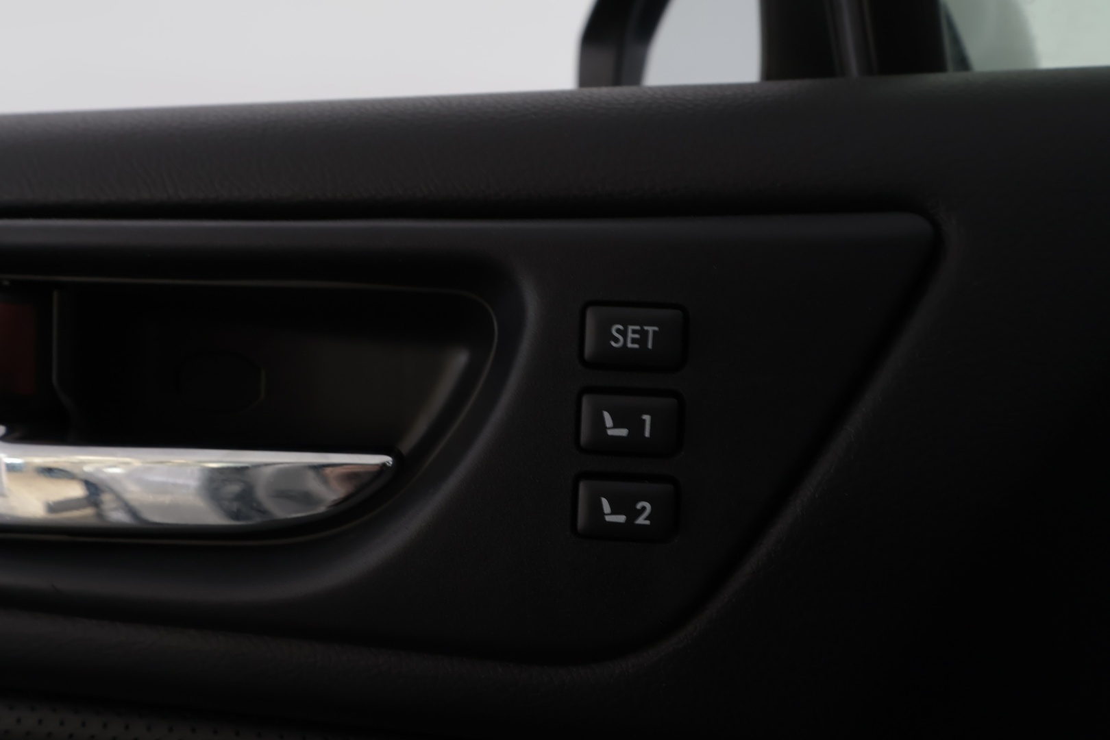 SUBARU Outback 2015