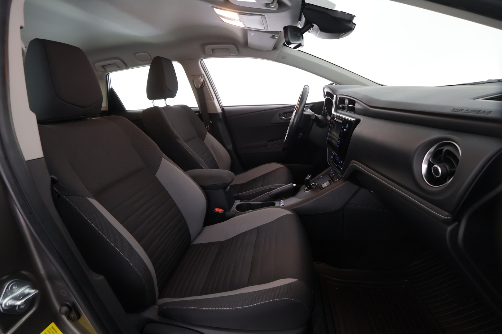 TOYOTA Auris 2017