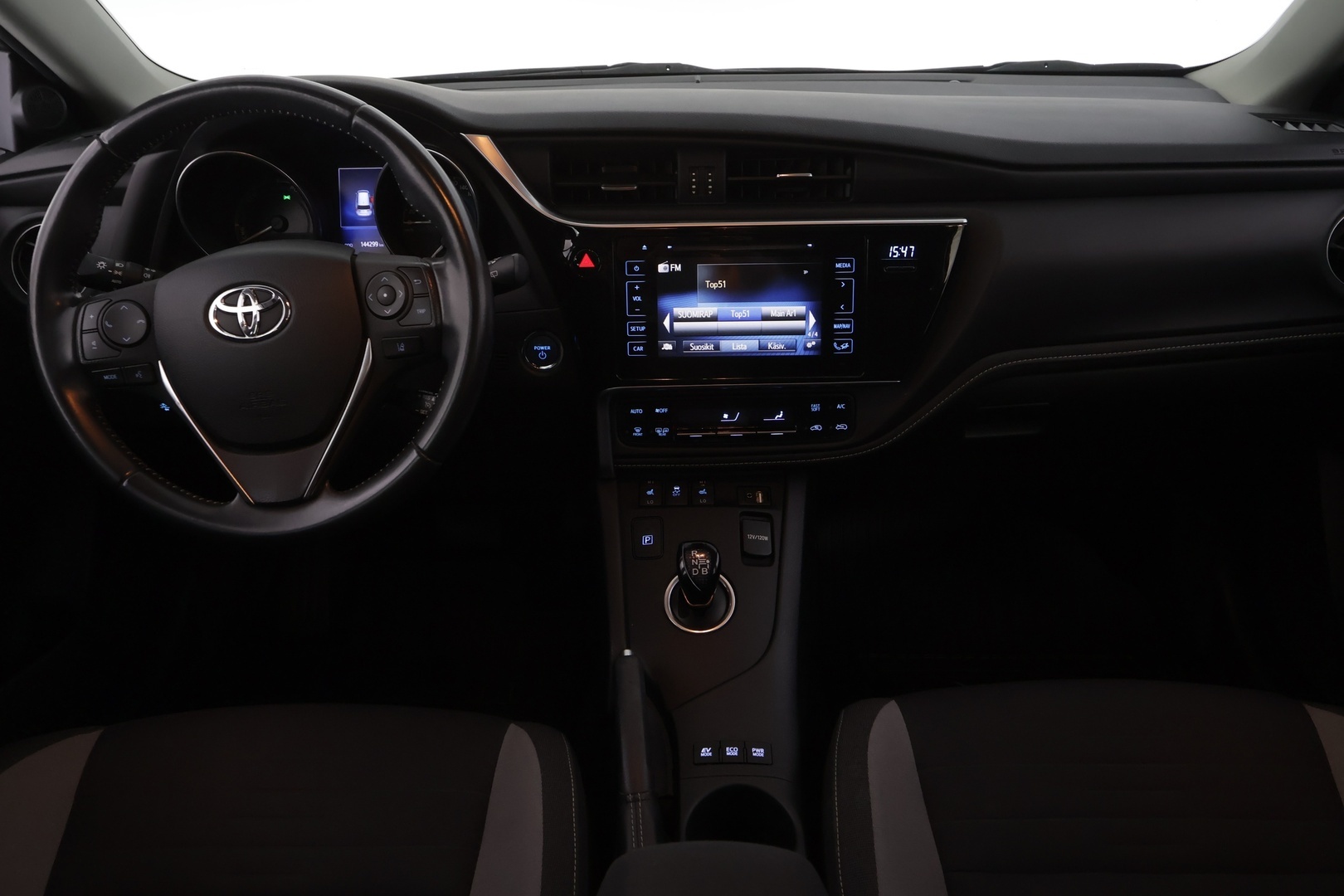 TOYOTA Auris 2017