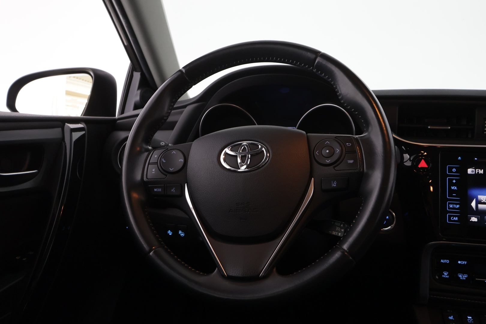 TOYOTA Auris 2017