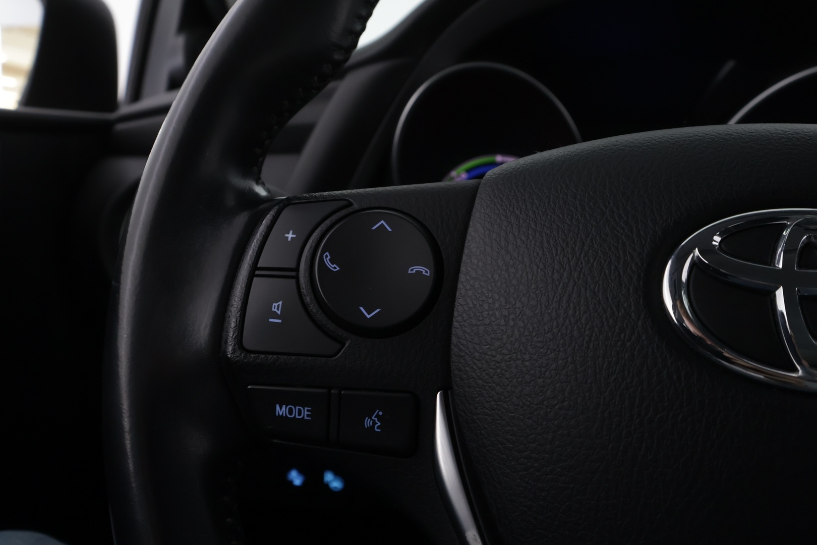 TOYOTA Auris 2017