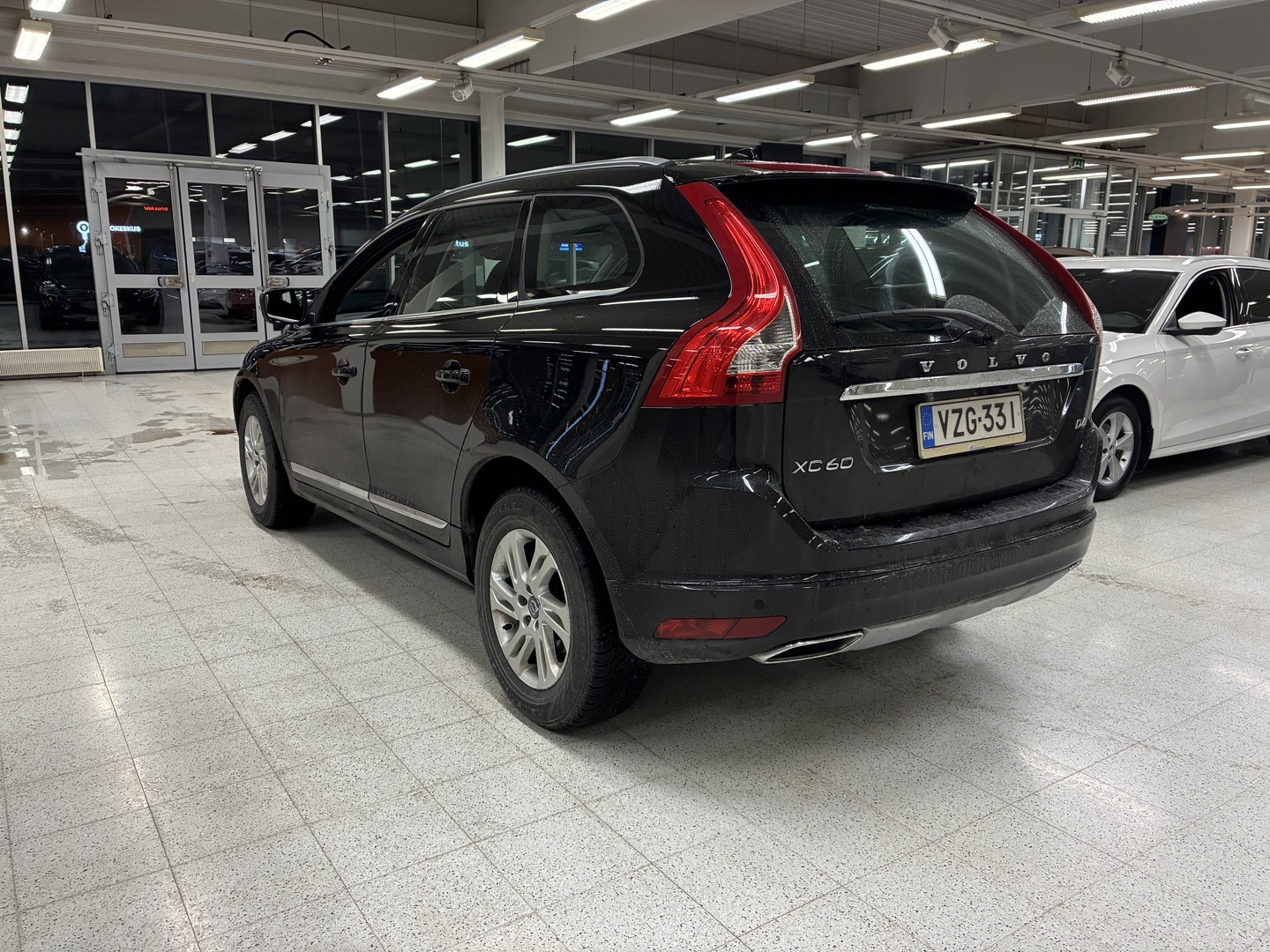 VOLVO XC60 2017
