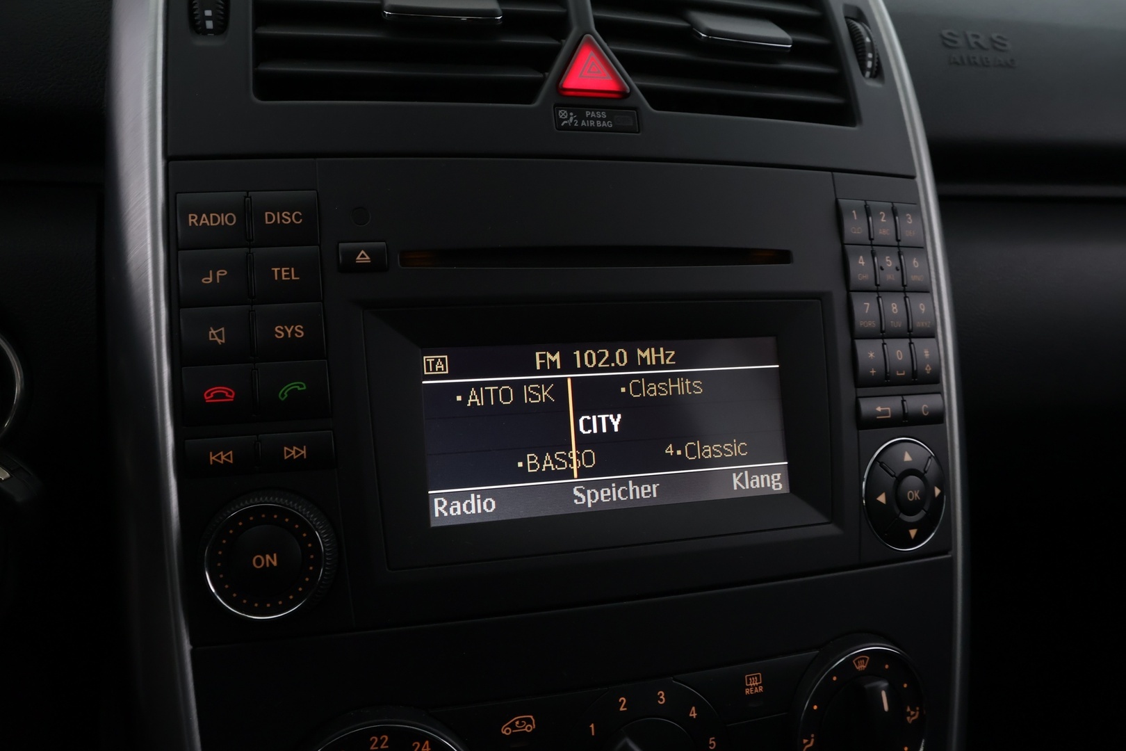 MERCEDES-BENZ A 2010