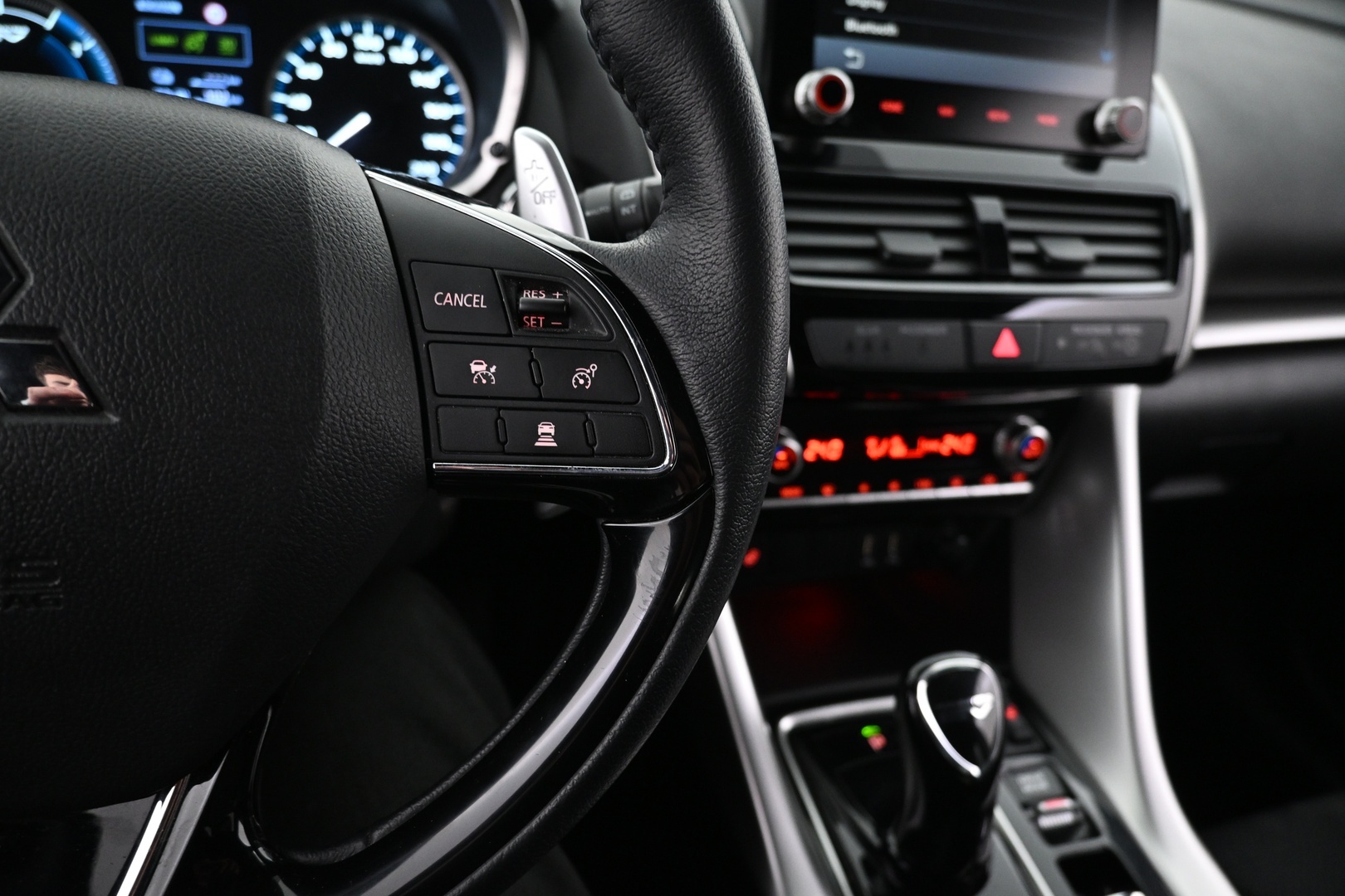 MITSUBISHI Eclipse Cross 2021